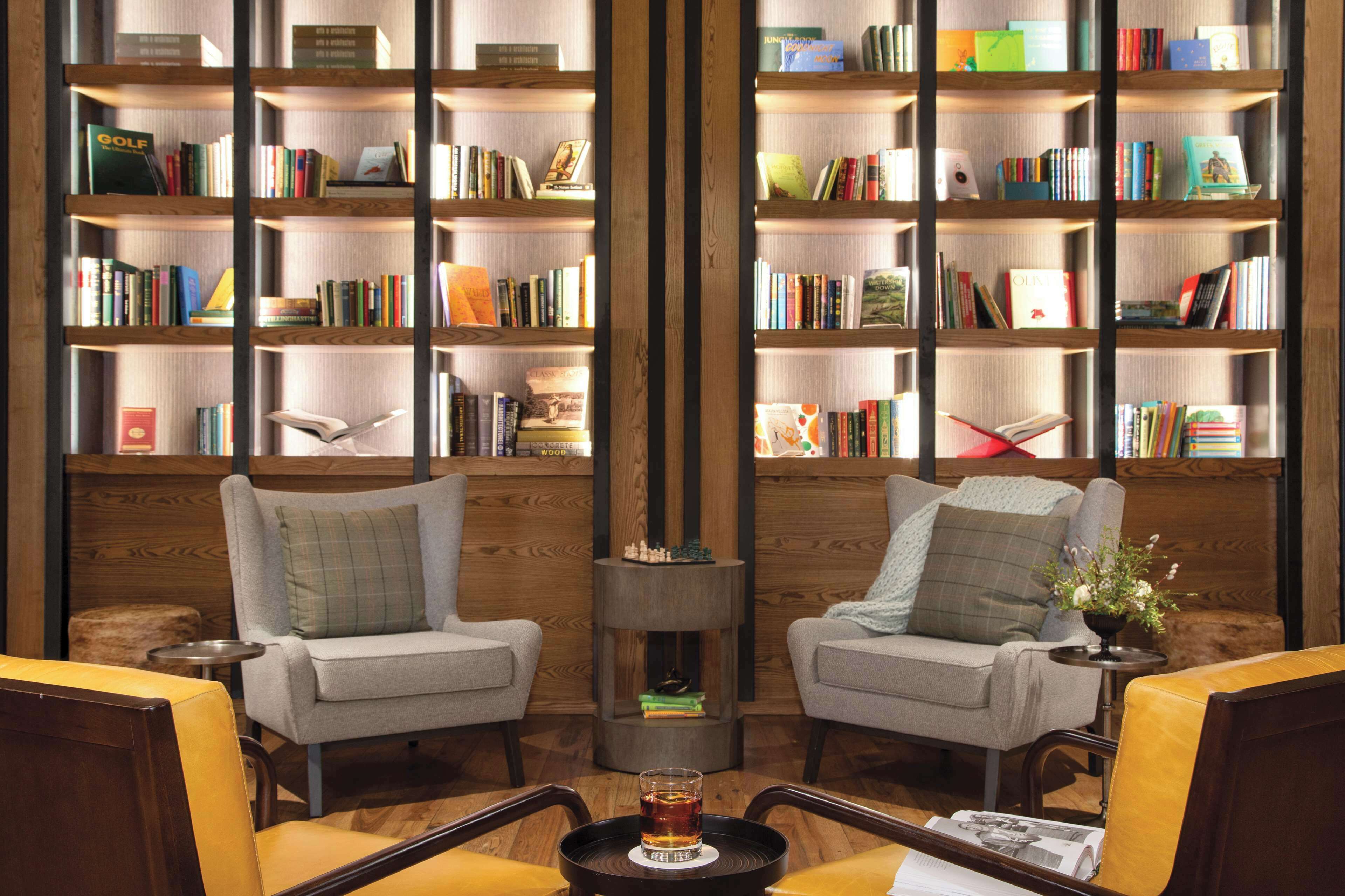 Cloudland at McLemore Resort Lookout Mountain, Curio by Hilton