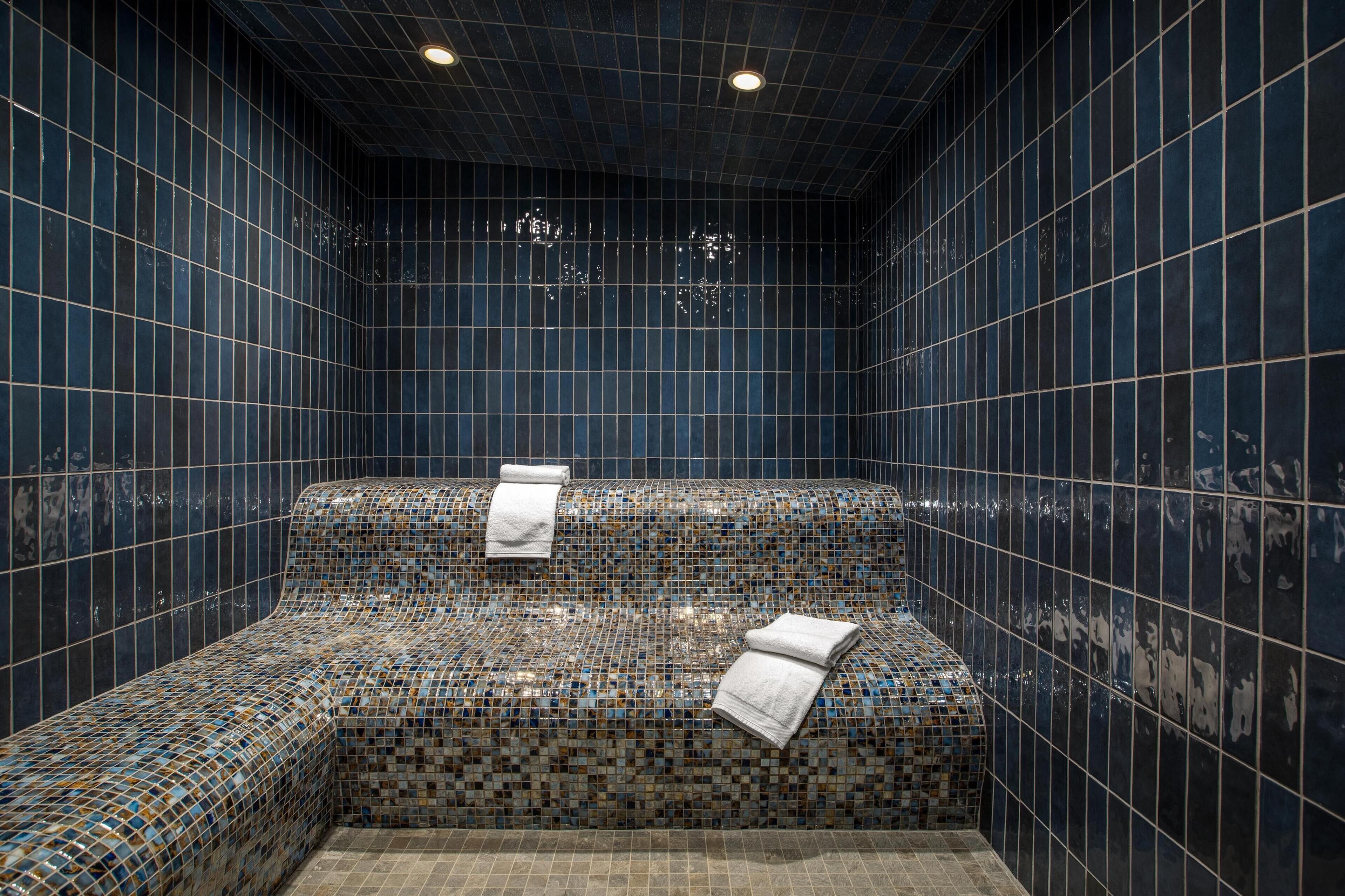 Cloudland at McLemore Resort Lookout Mountain, Curio by Hilton