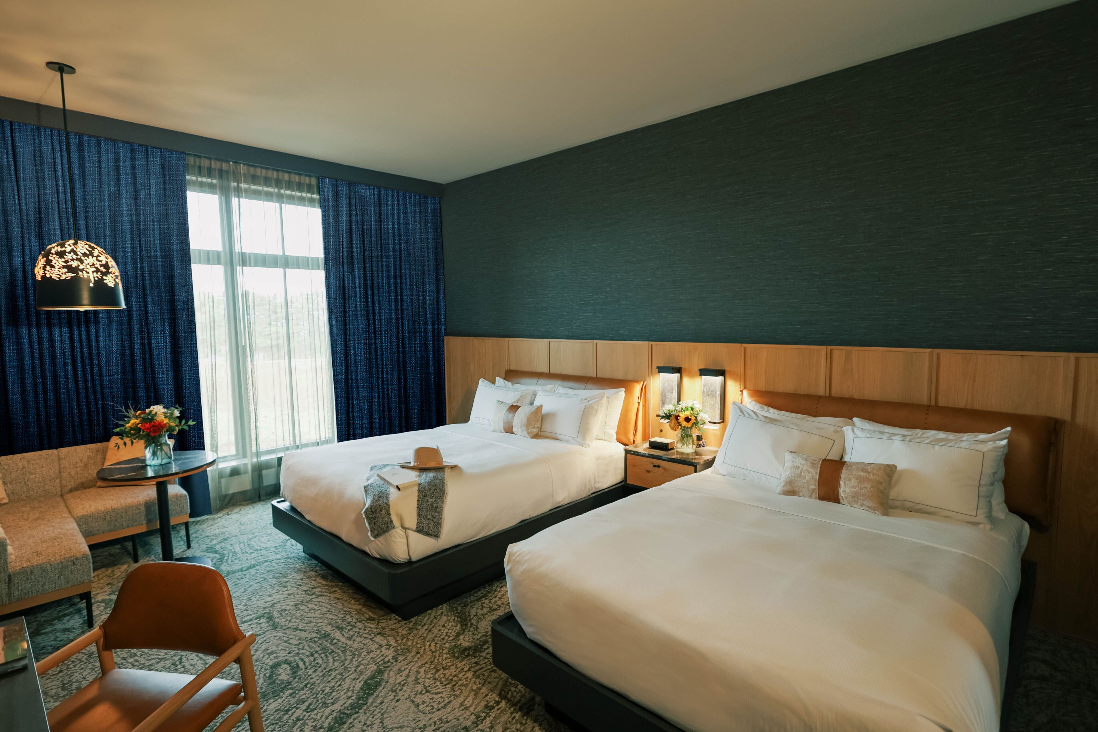 Cloudland at McLemore Resort Lookout Mountain, Curio by Hilton