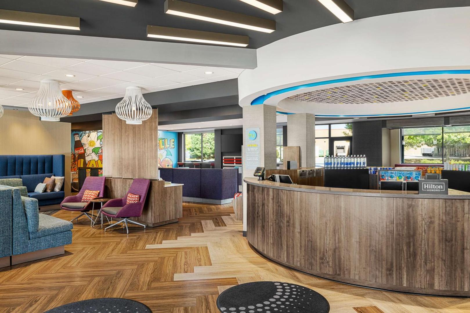 Tru by Hilton Lawrenceville Atlanta I-85 Sugarloaf