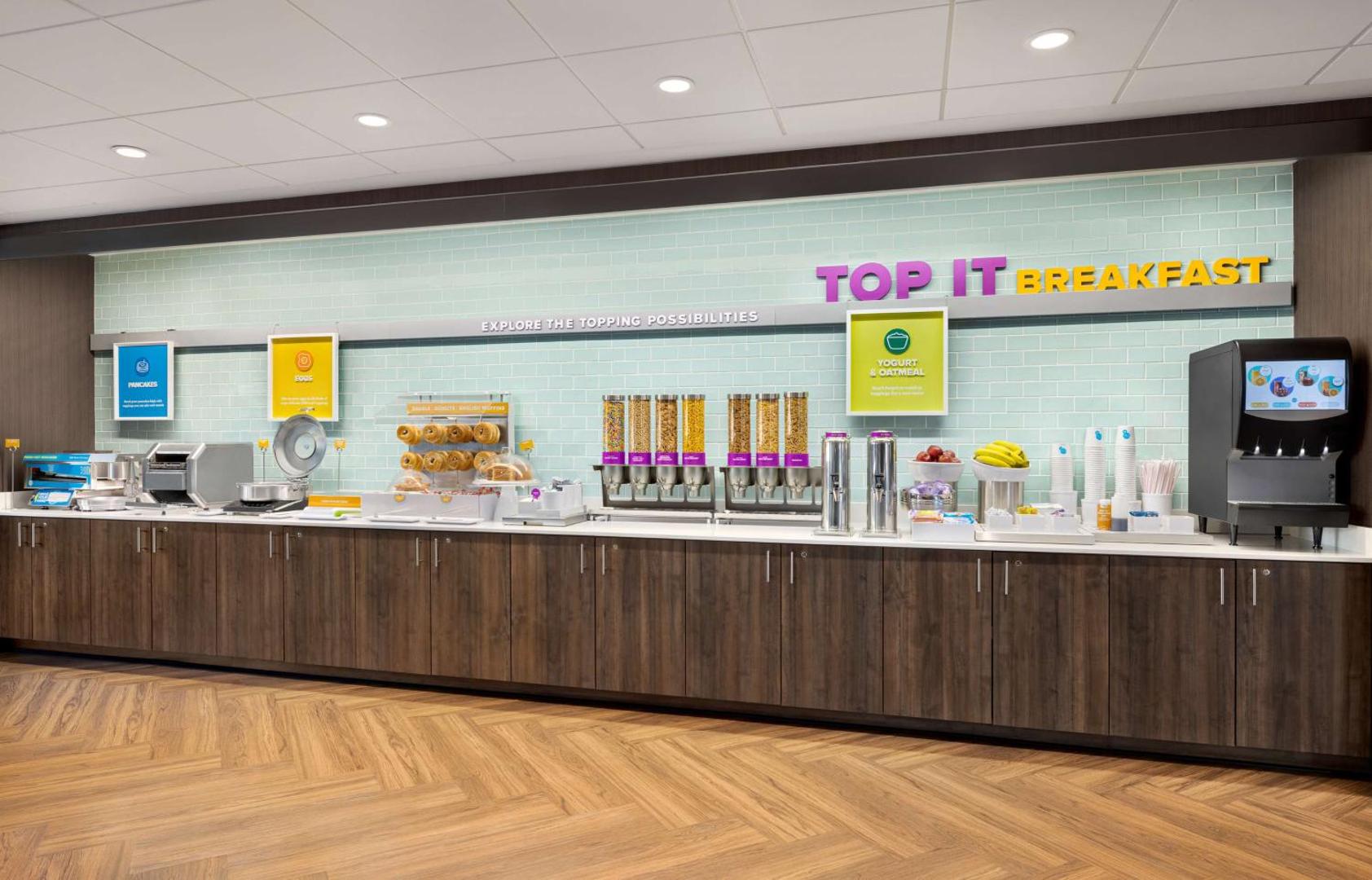 Tru by Hilton Lawrenceville Atlanta I-85 Sugarloaf