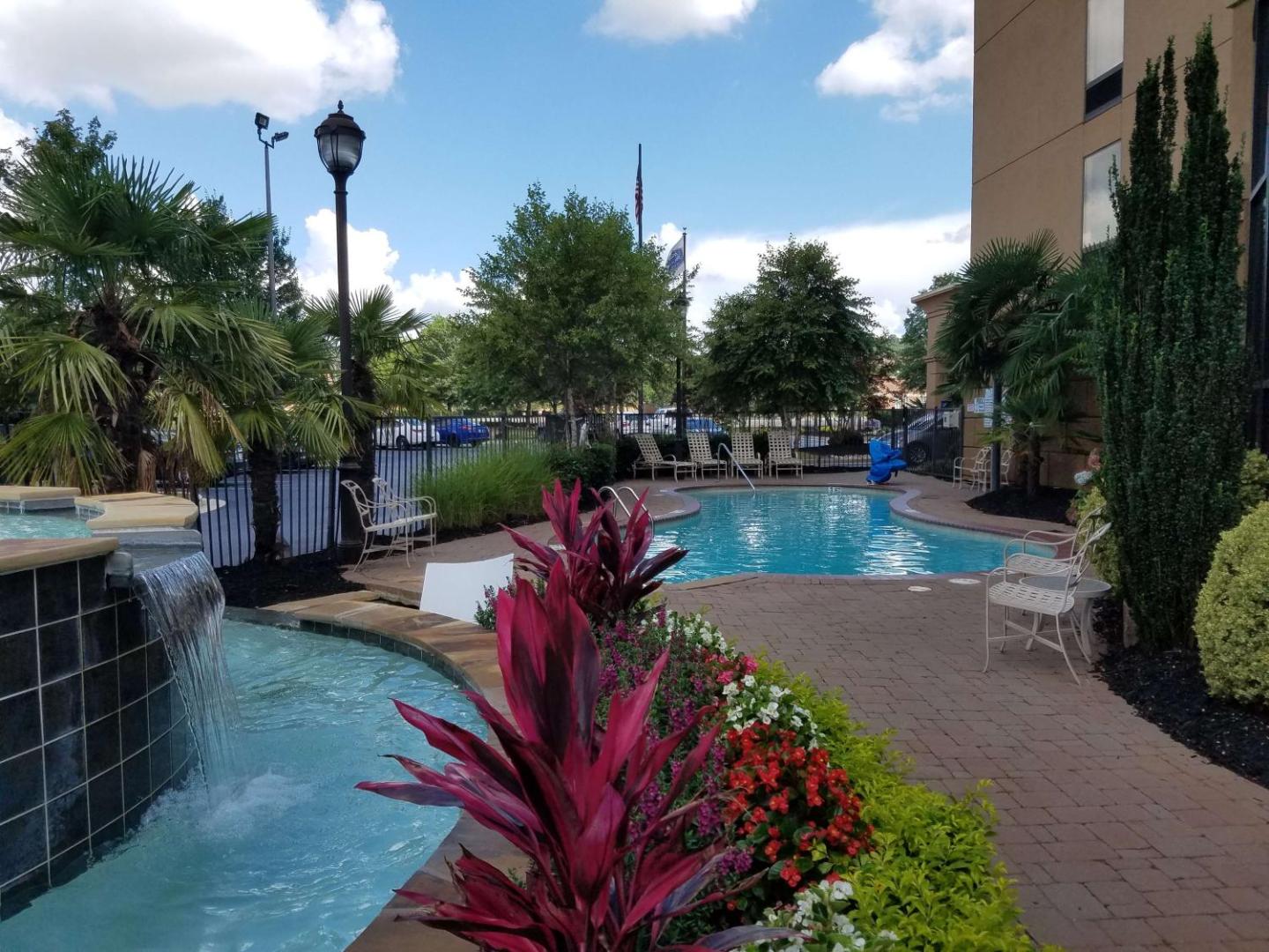 Hampton Inn & Suites ATL-Six Flags Hampton Inn & Suites ATL-Six Flags
