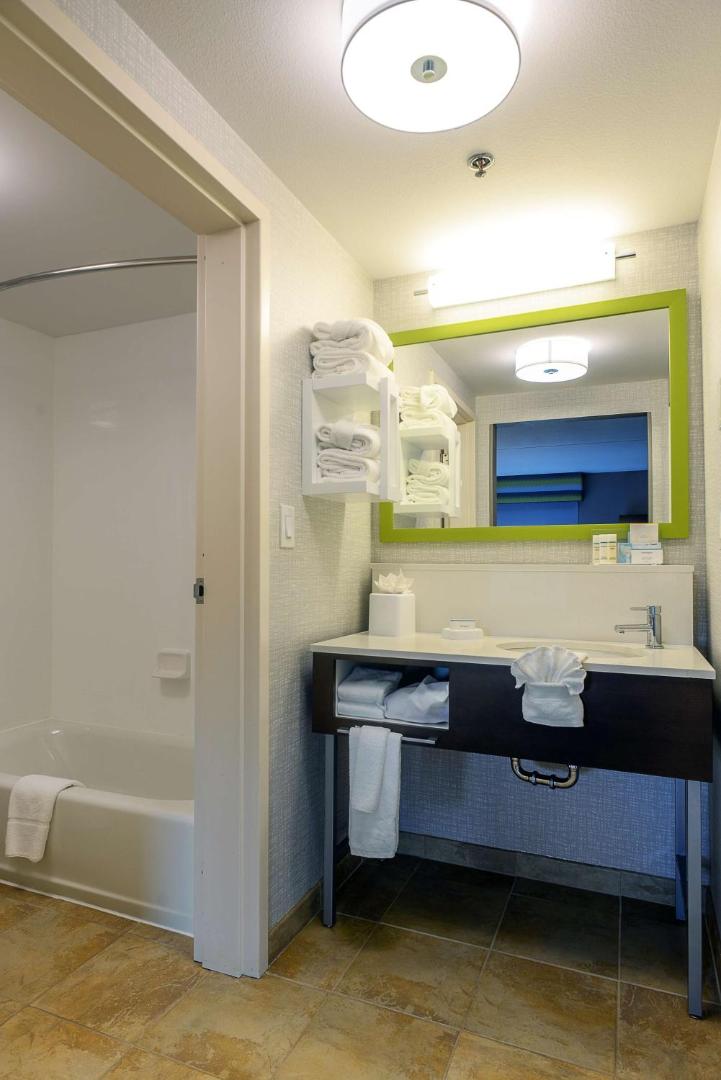 Hampton Inn & Suites ATL-Six Flags Hampton Inn & Suites ATL-Six Flags