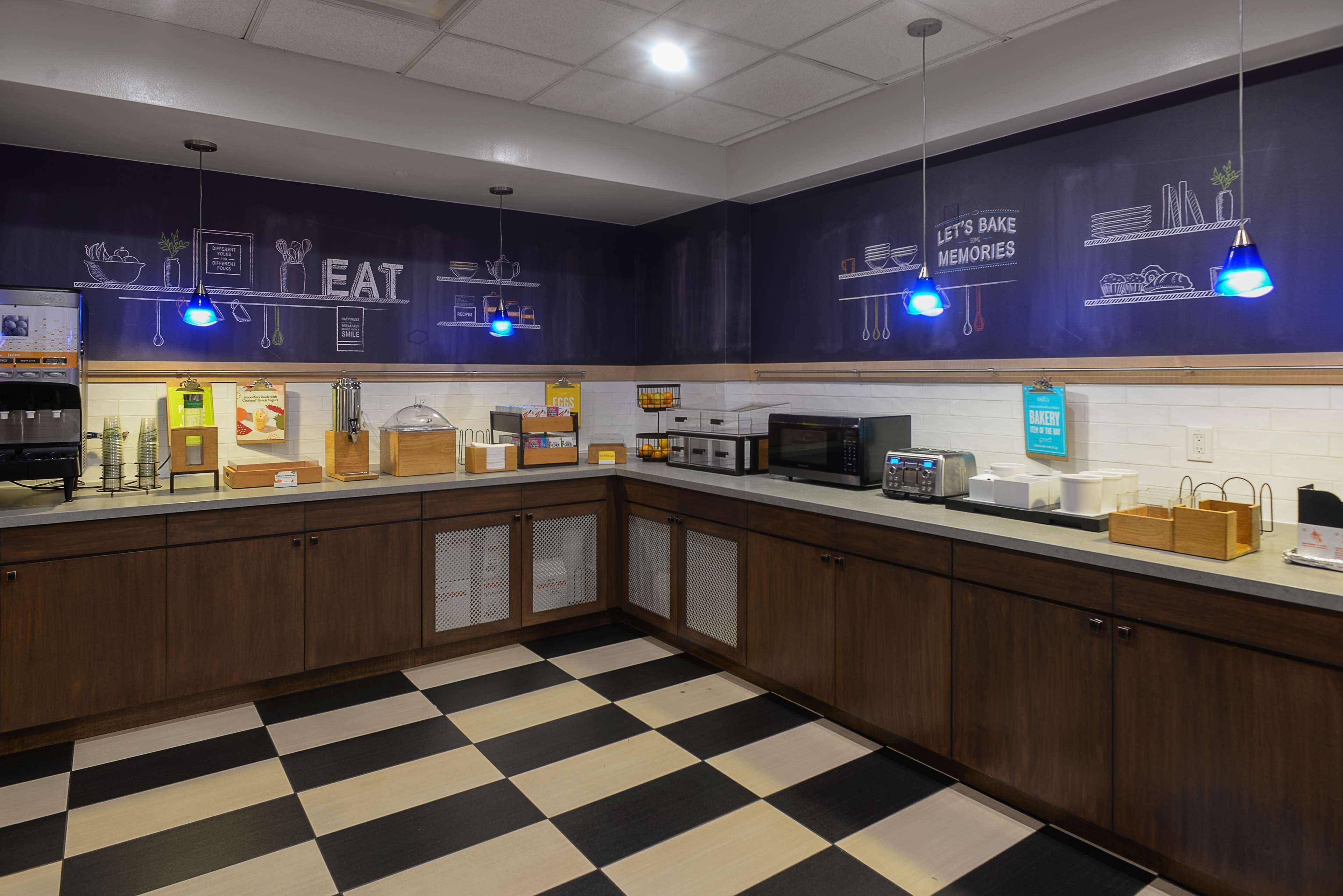 Hampton Inn & Suites ATL-Six Flags Hampton Inn & Suites ATL-Six Flags