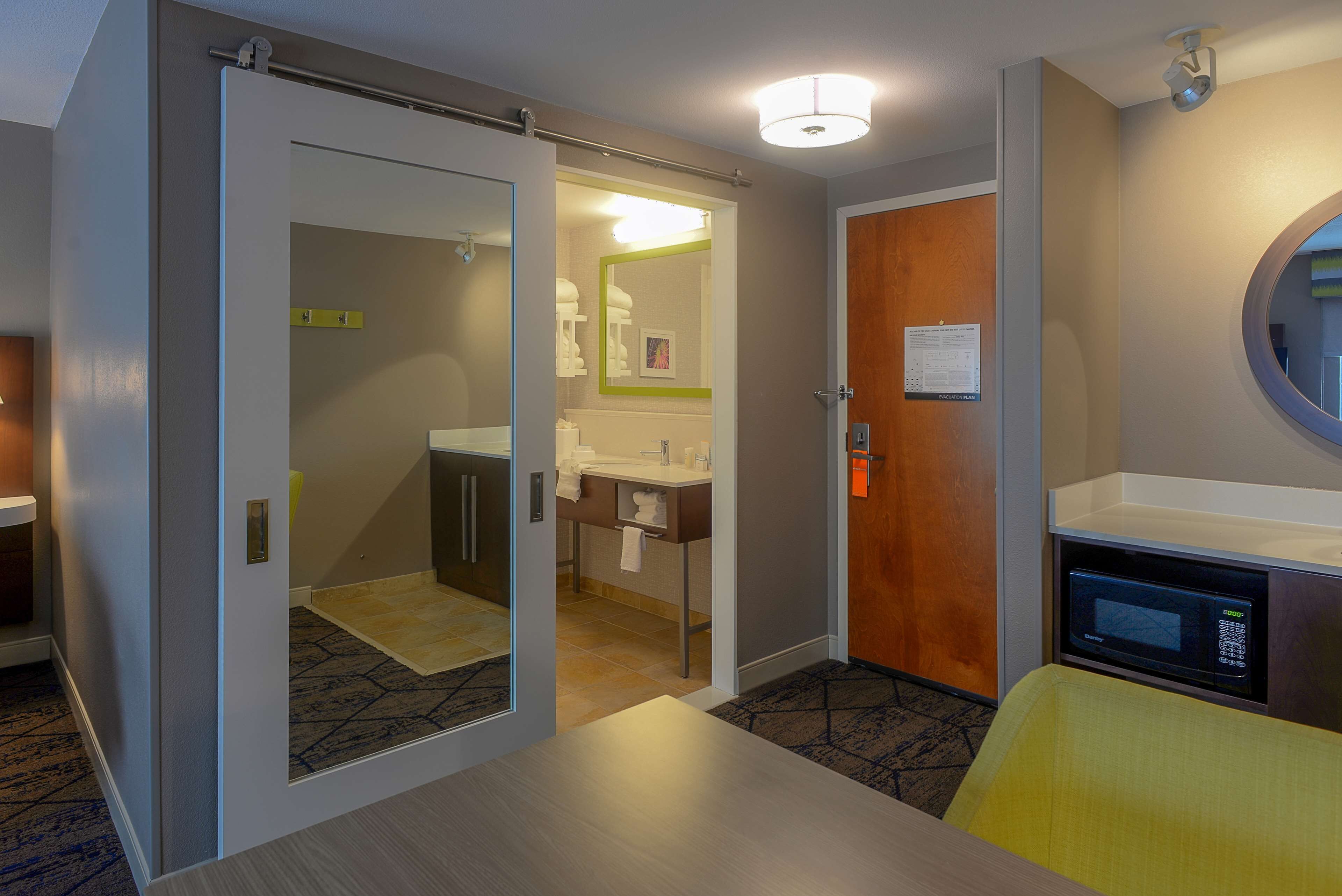 Hampton Inn & Suites ATL-Six Flags Hampton Inn & Suites ATL-Six Flags