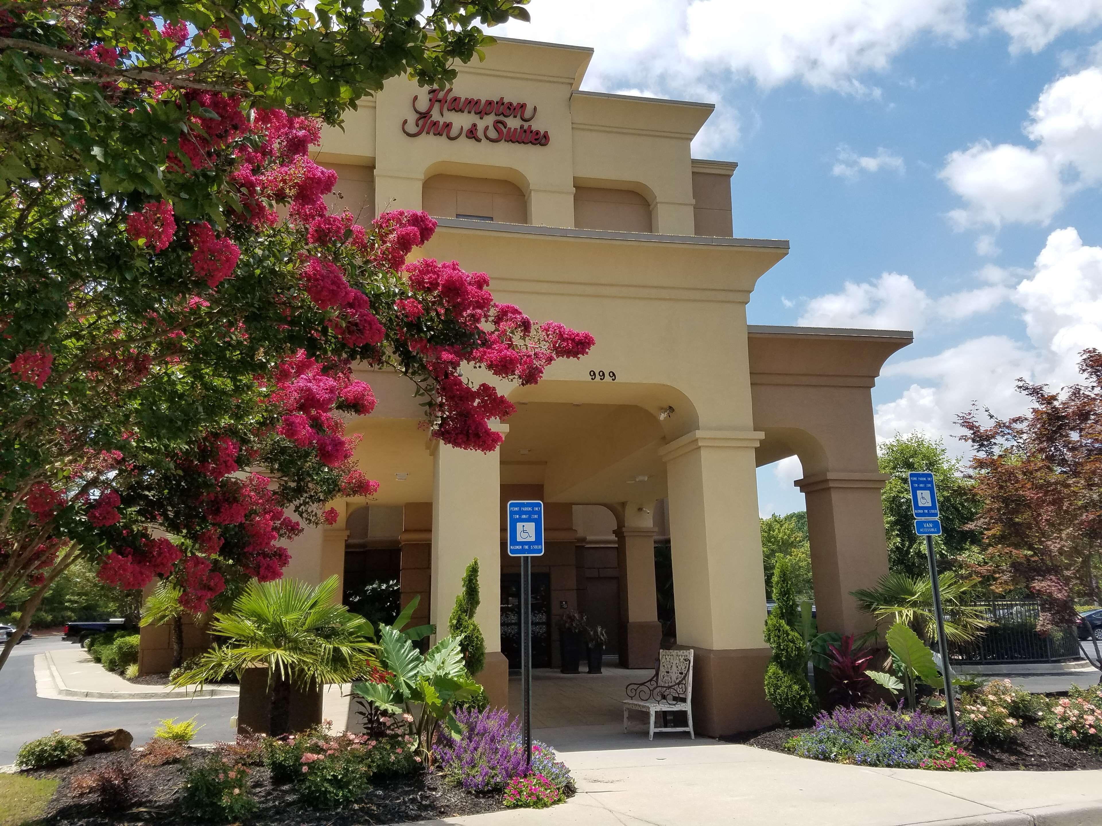 Hampton Inn & Suites ATL-Six Flags Hampton Inn & Suites ATL-Six Flags