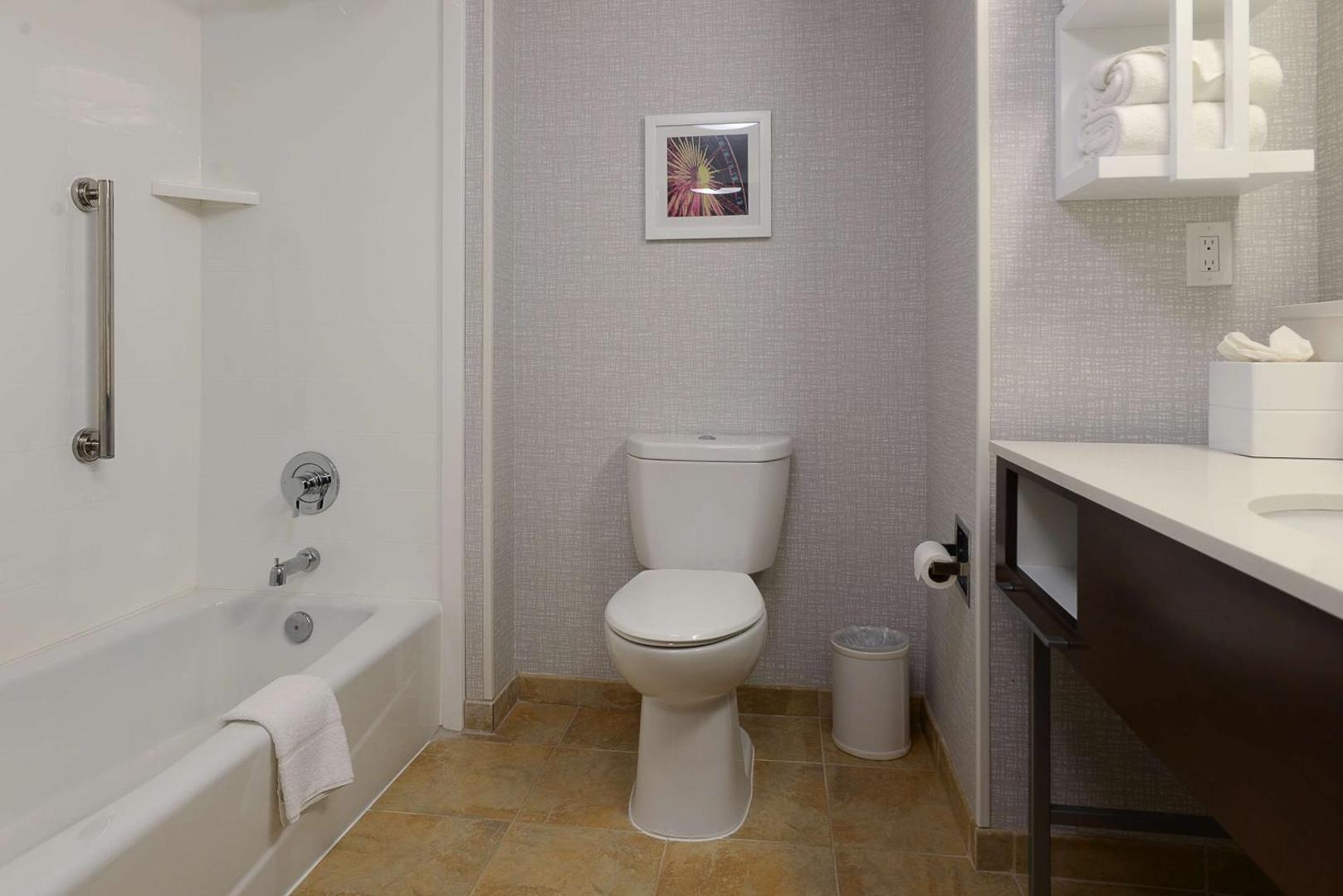 Hampton Inn & Suites ATL-Six Flags Hampton Inn & Suites ATL-Six Flags
