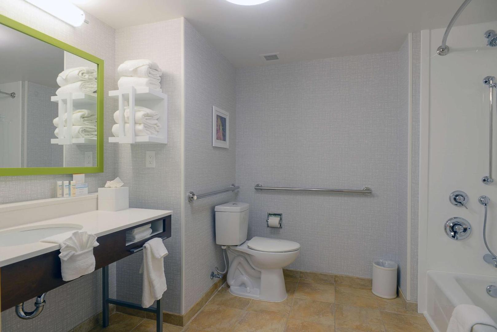 Hampton Inn & Suites ATL-Six Flags Hampton Inn & Suites ATL-Six Flags
