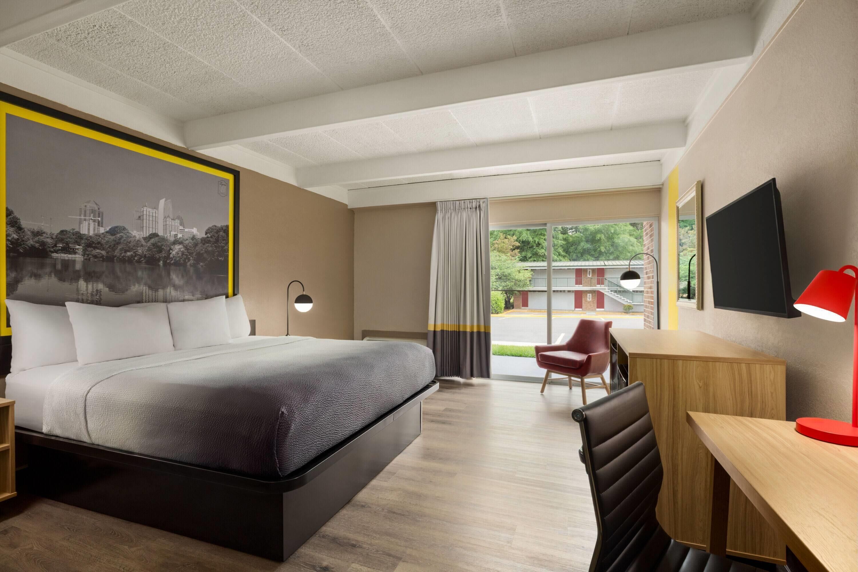 Econo Lodge Macon  GA