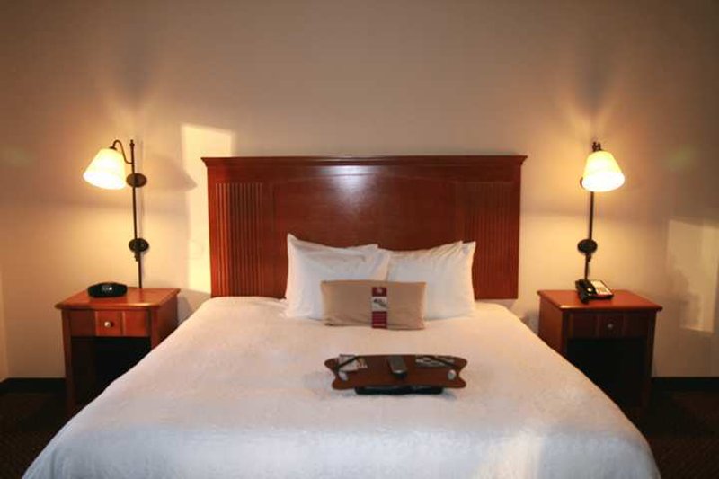 Hampton Inn & Suites Macon I-75 North Hampton Inn & Suites Macon I-75 North