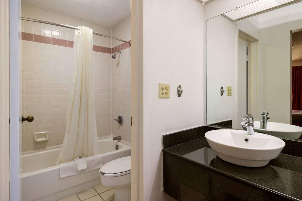 Econo Lodge Econo Lodge