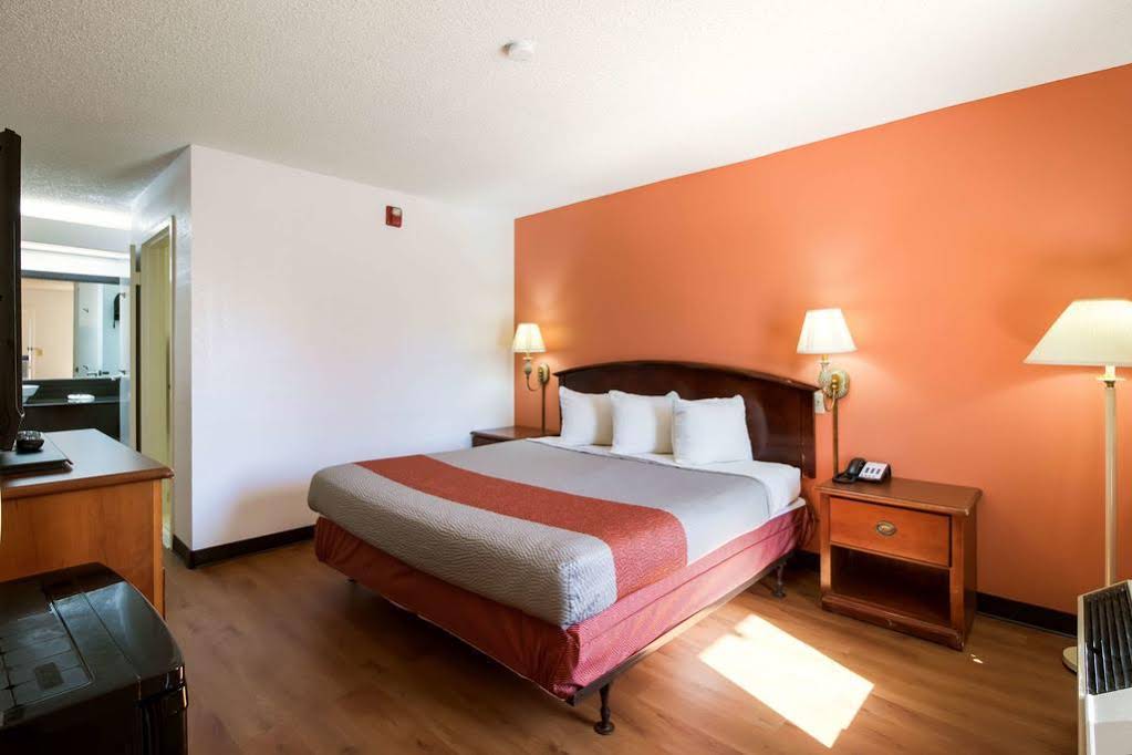 Econo Lodge Econo Lodge