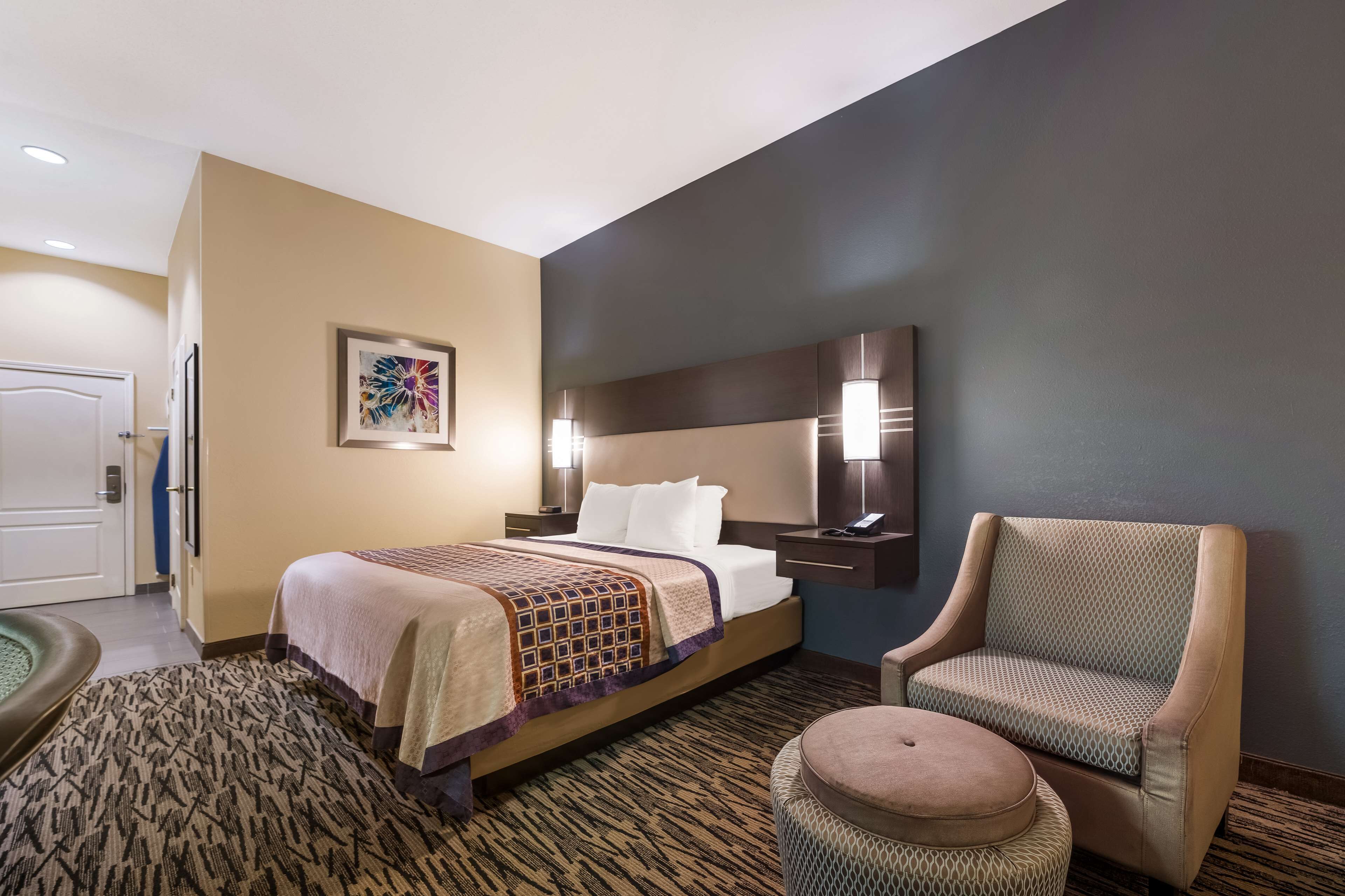 Best Western Bradbury Inn & Suites Best Western Bradbury Inn & Suites