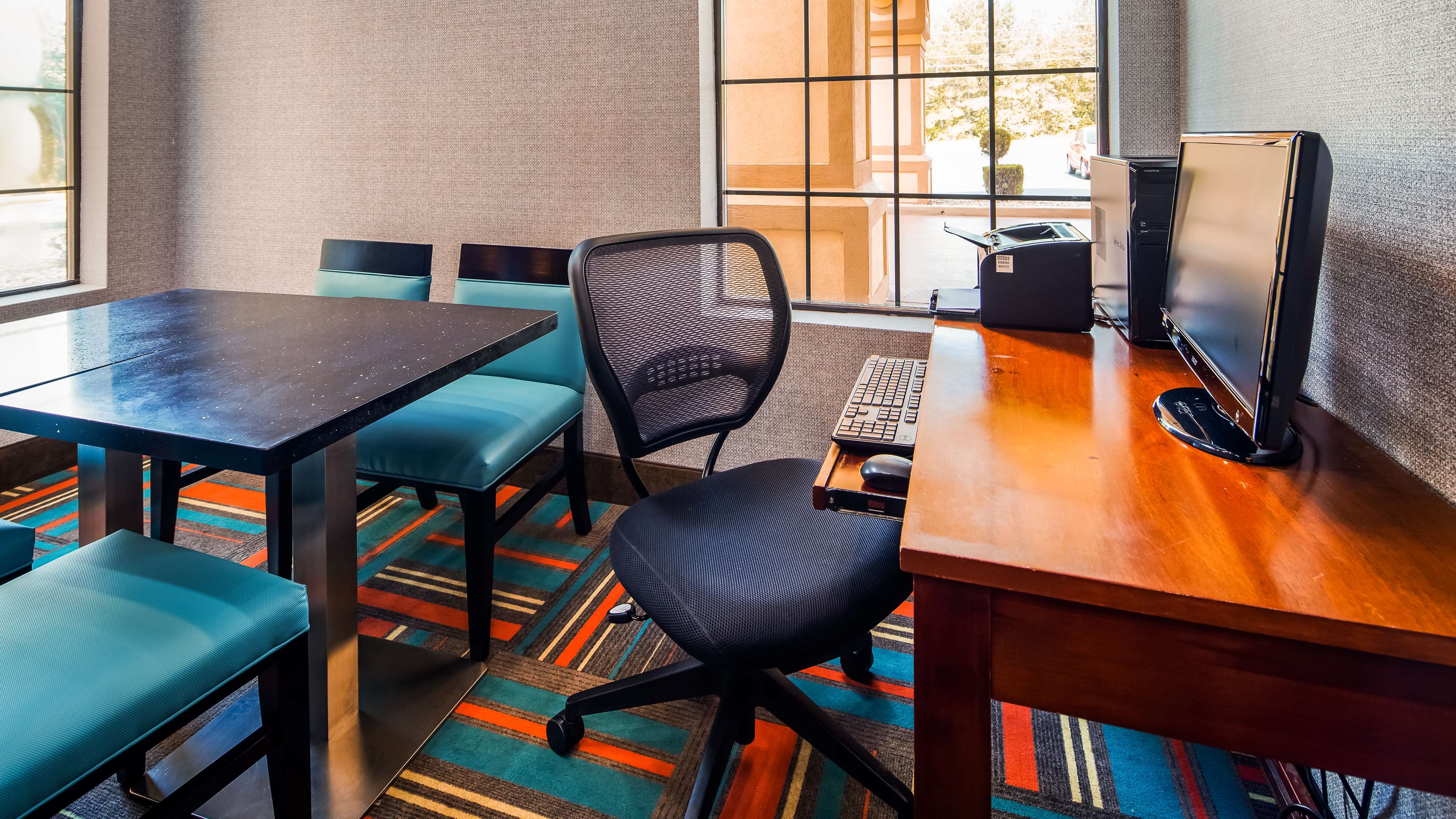 Best Western Bradbury Inn & Suites Best Western Bradbury Inn & Suites