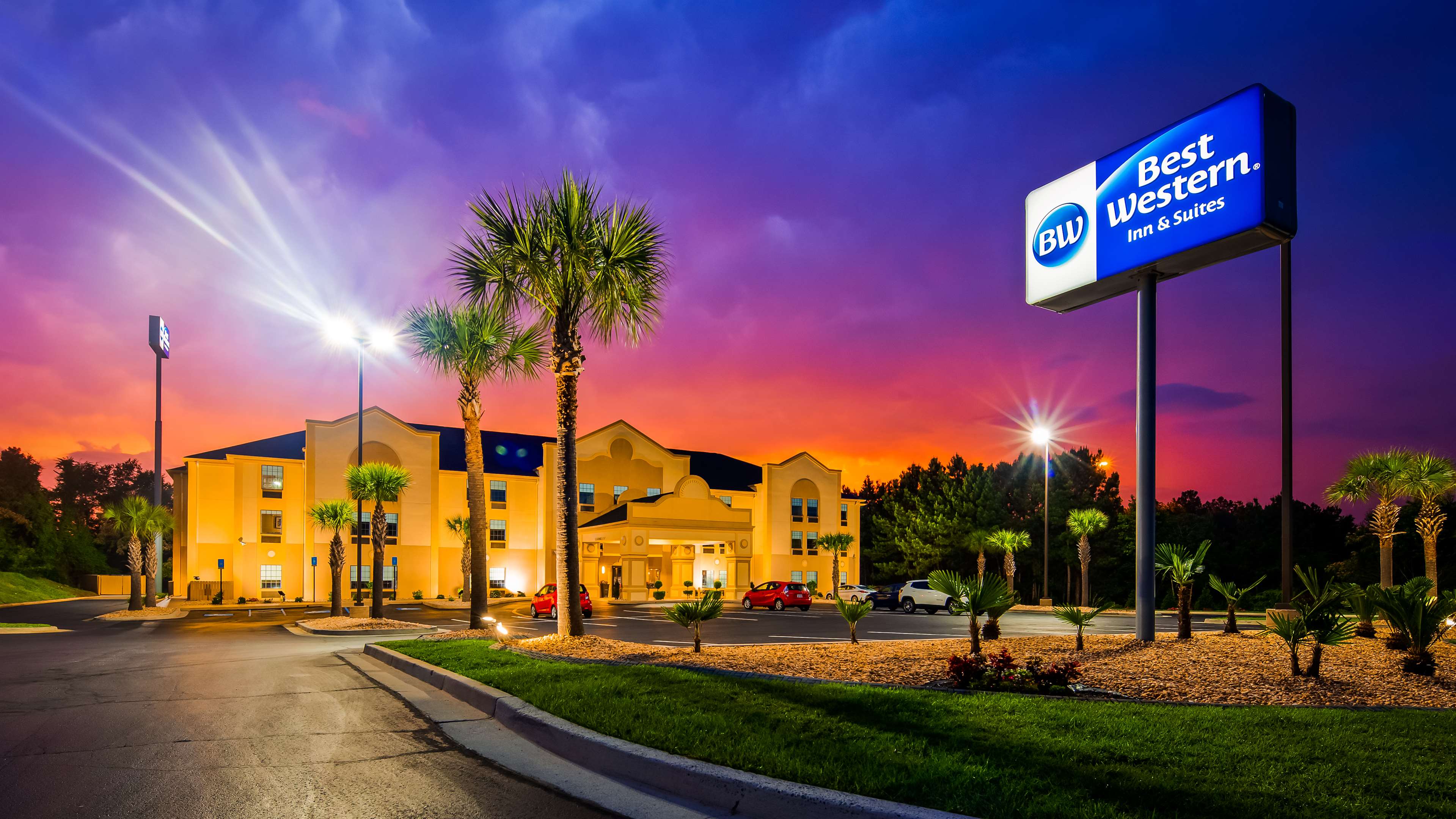 Best Western Bradbury Inn & Suites Best Western Bradbury Inn & Suites