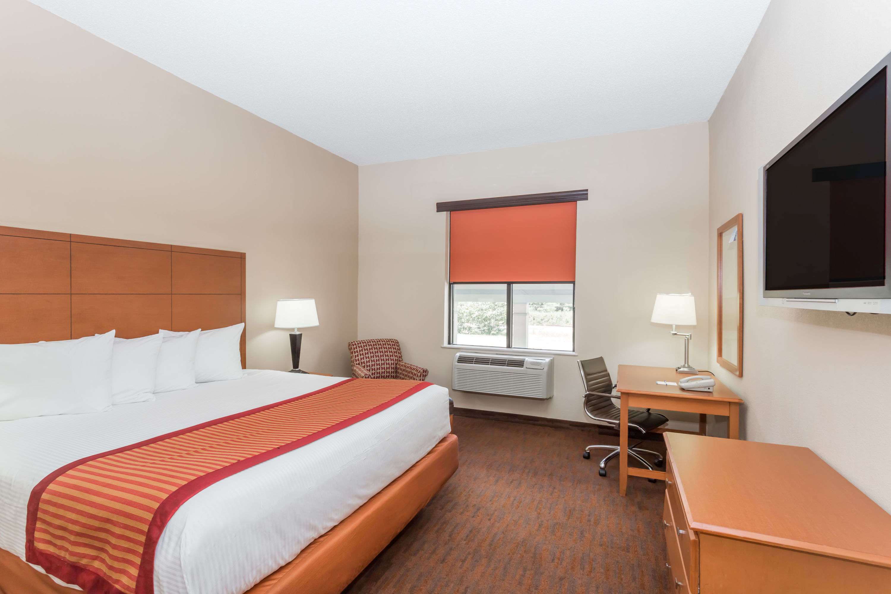 Baymont by Wyndham Savannah/Garden City