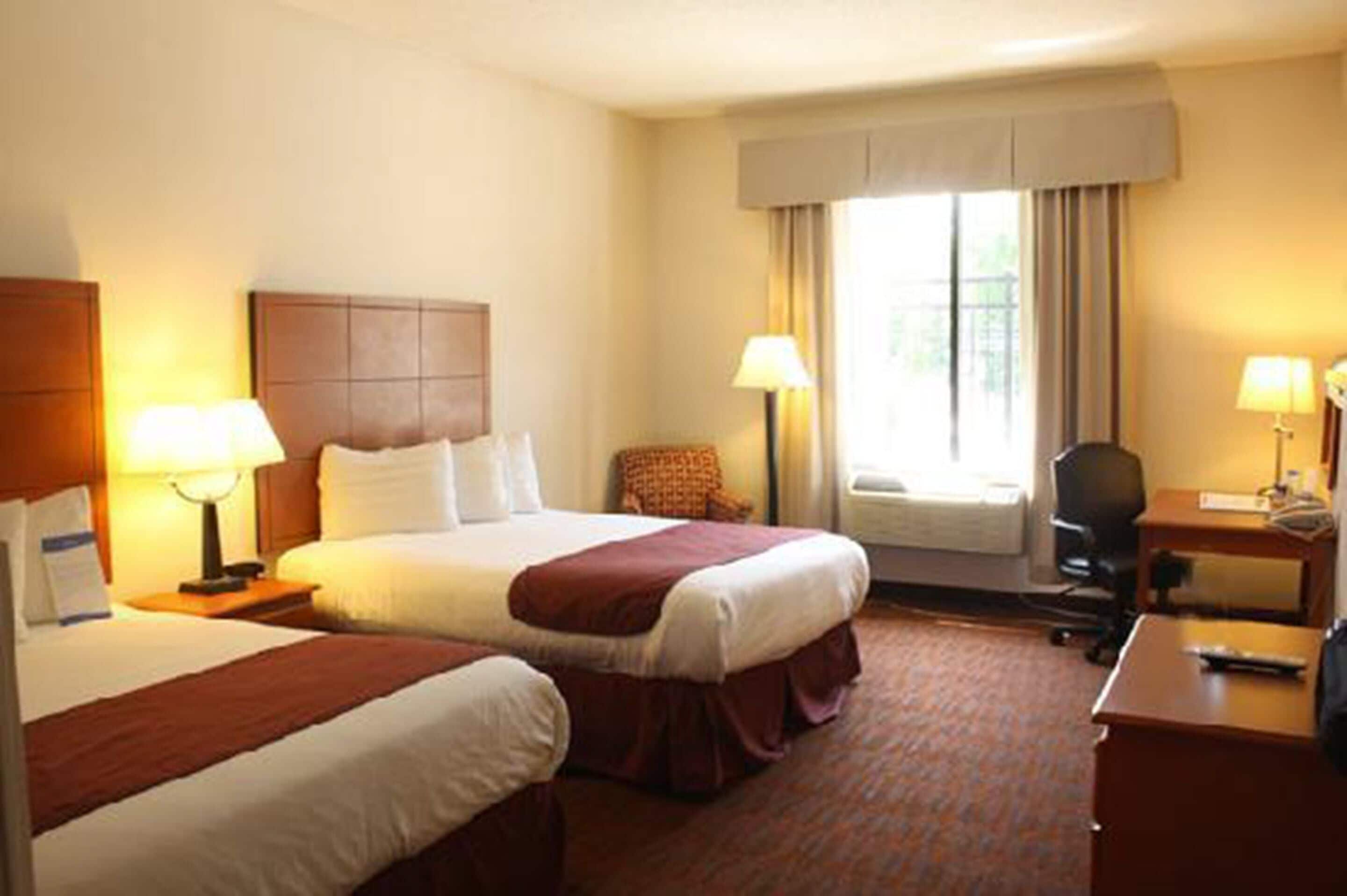 Baymont by Wyndham Savannah/Garden City