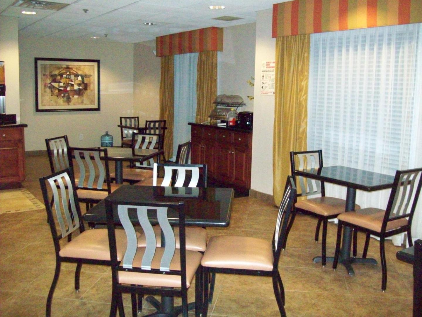 Baymont by Wyndham Savannah South Baymont by Wyndham Savannah South