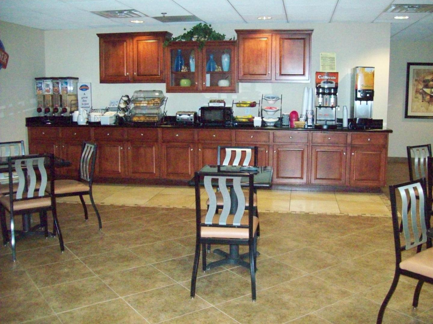 Baymont by Wyndham Savannah South Baymont by Wyndham Savannah South