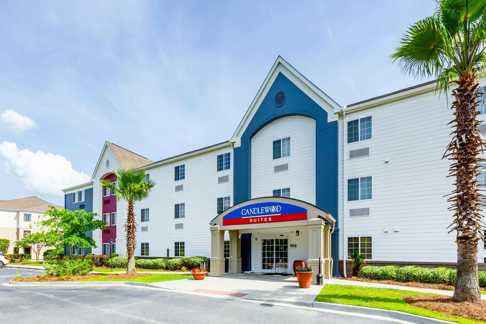 Candlewood Suites Savannah Airport