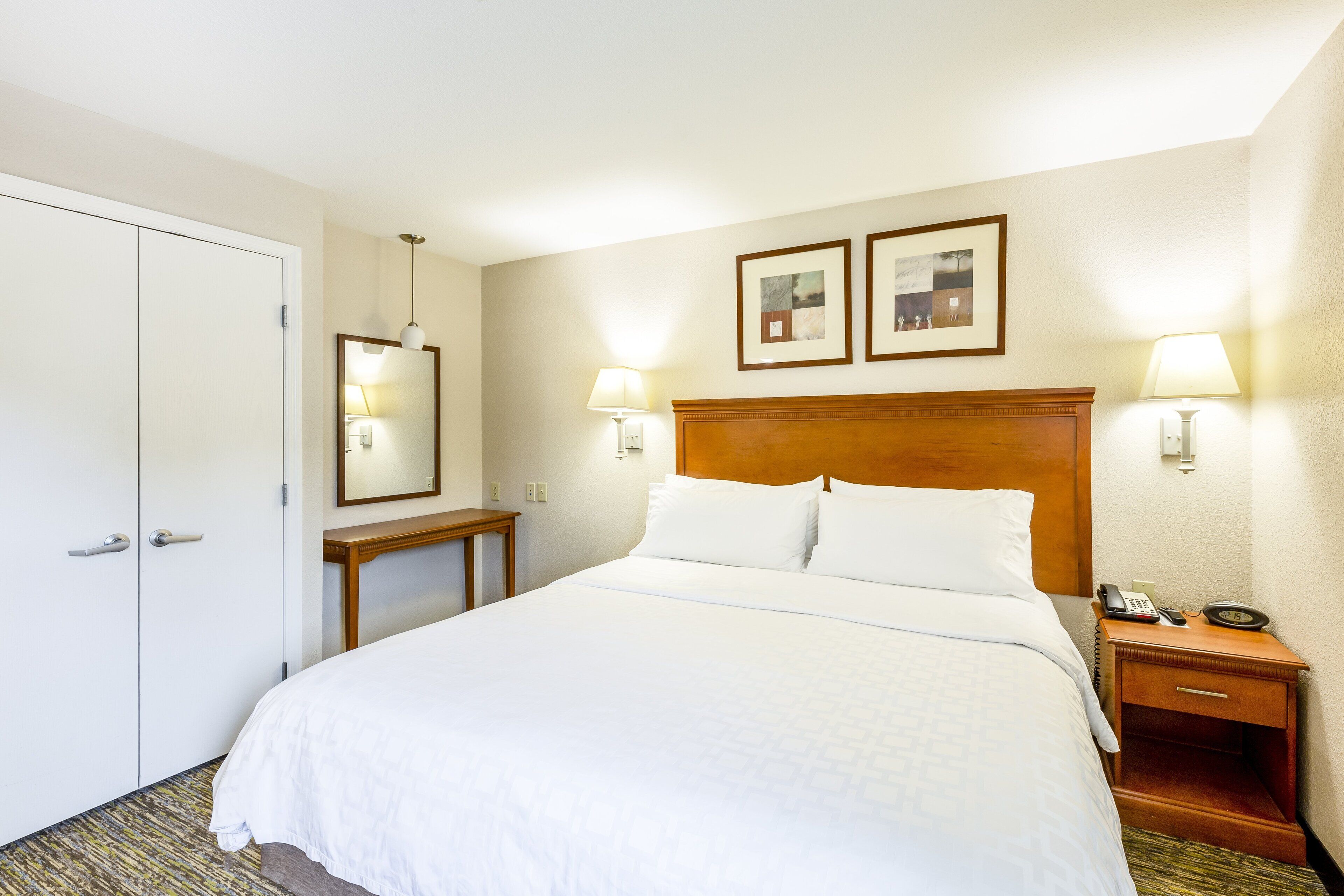 Candlewood Suites Savannah Airport