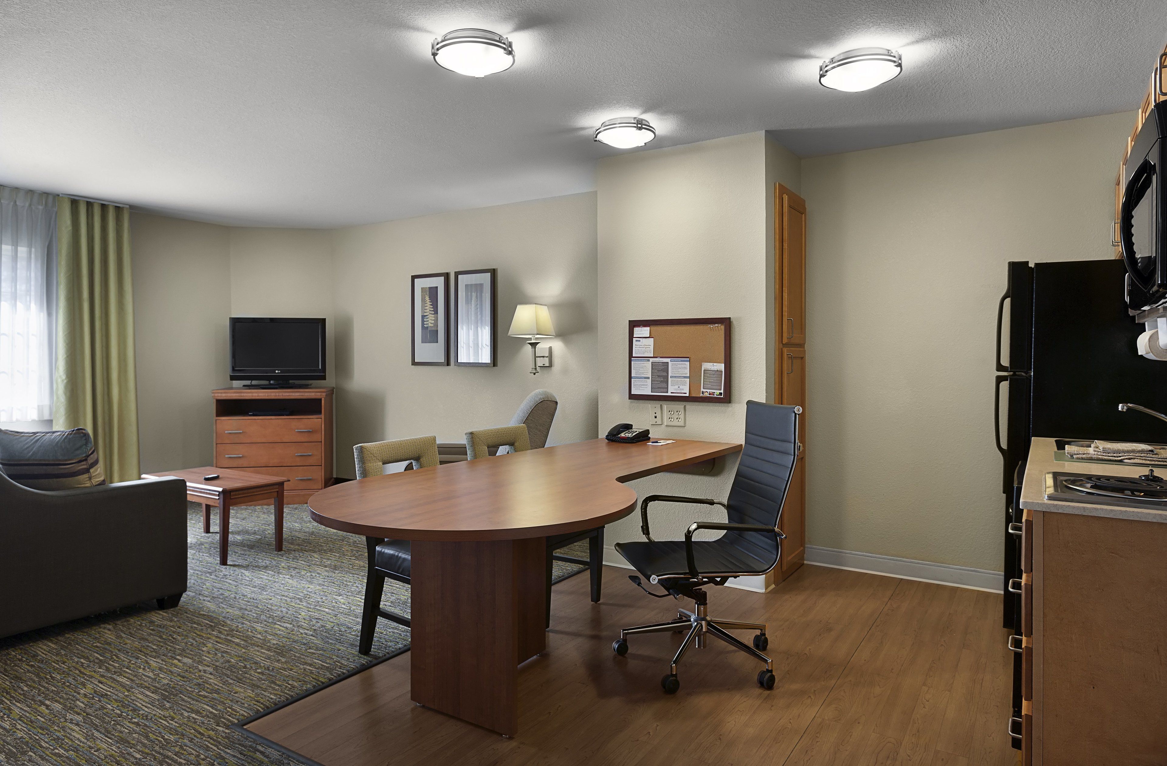 Candlewood Suites Savannah Airport