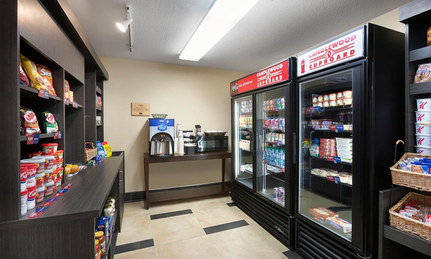 Candlewood Suites Savannah Airport