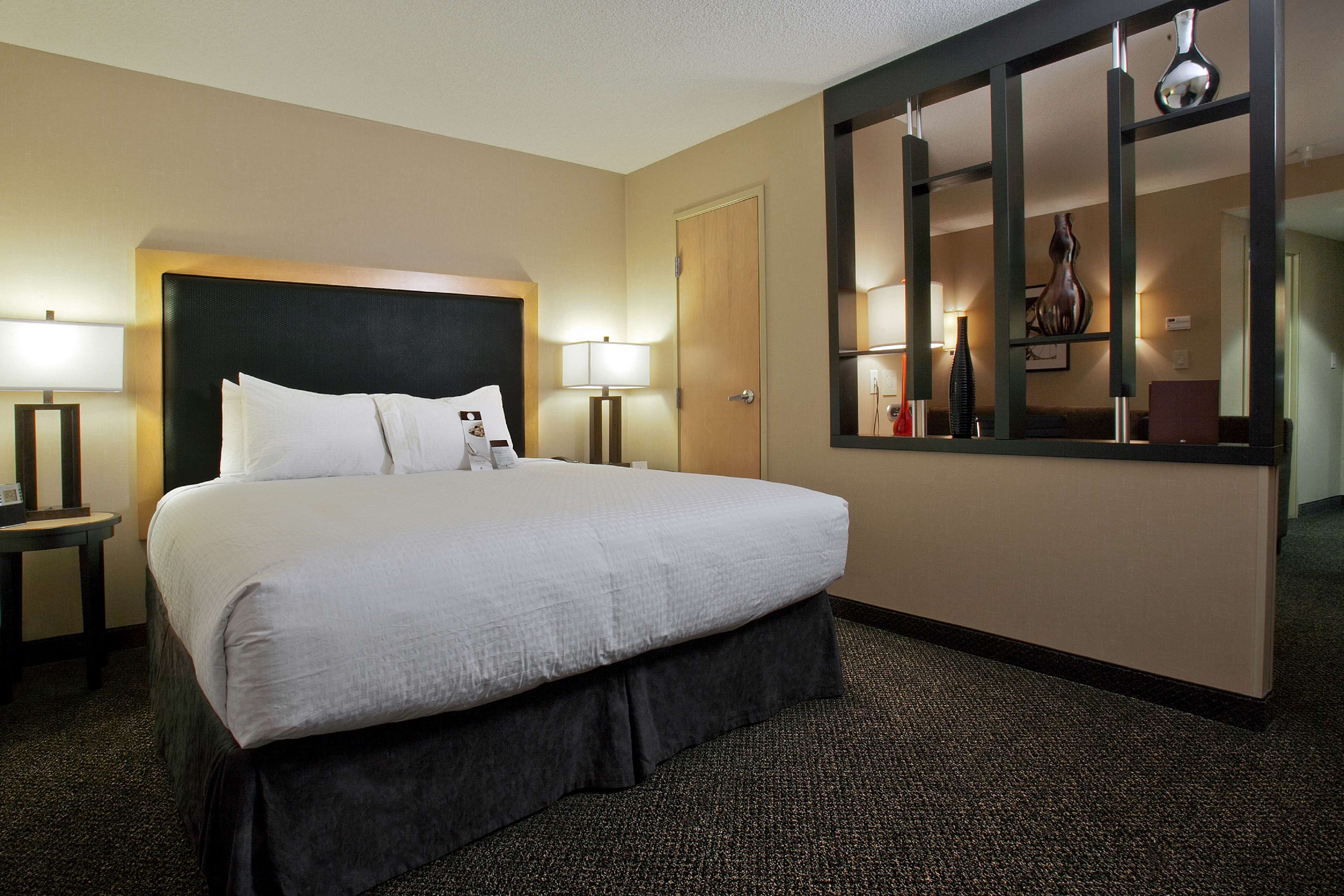 DoubleTree by Hilton Hotel Savannah Airport DoubleTree by Hilton Hotel Savannah Airport