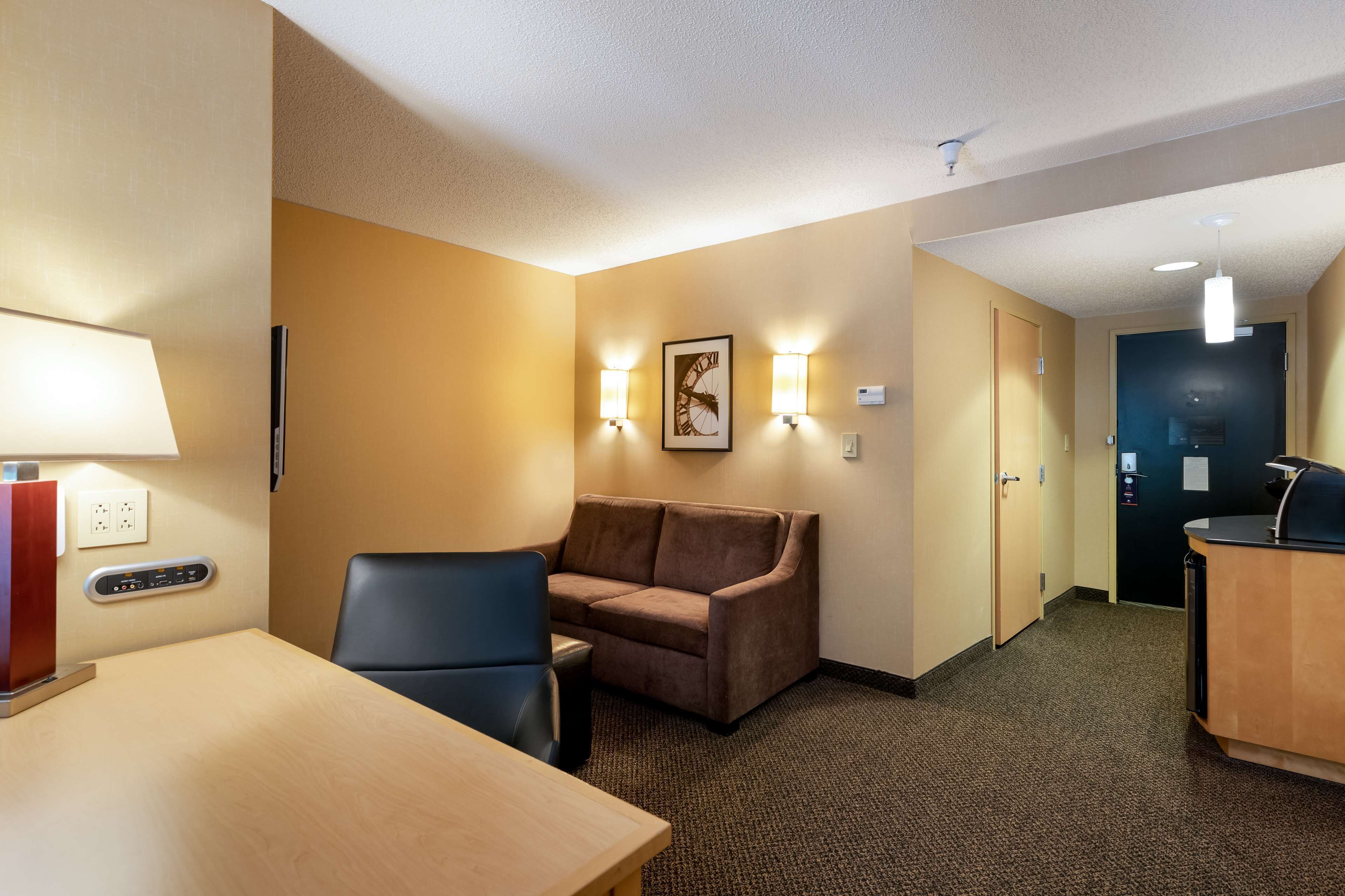 DoubleTree by Hilton Hotel Savannah Airport DoubleTree by Hilton Hotel Savannah Airport