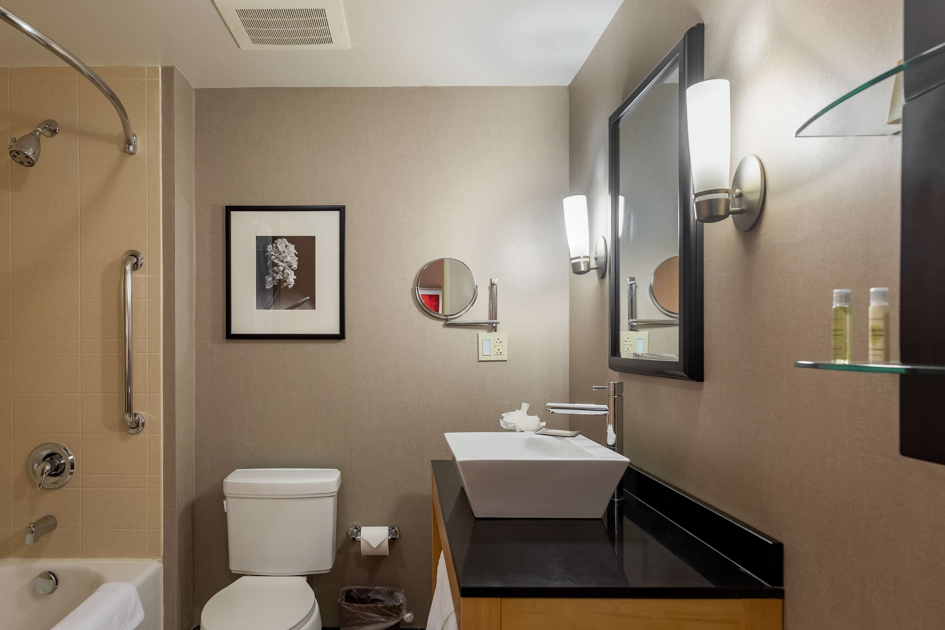 DoubleTree by Hilton Hotel Savannah Airport DoubleTree by Hilton Hotel Savannah Airport