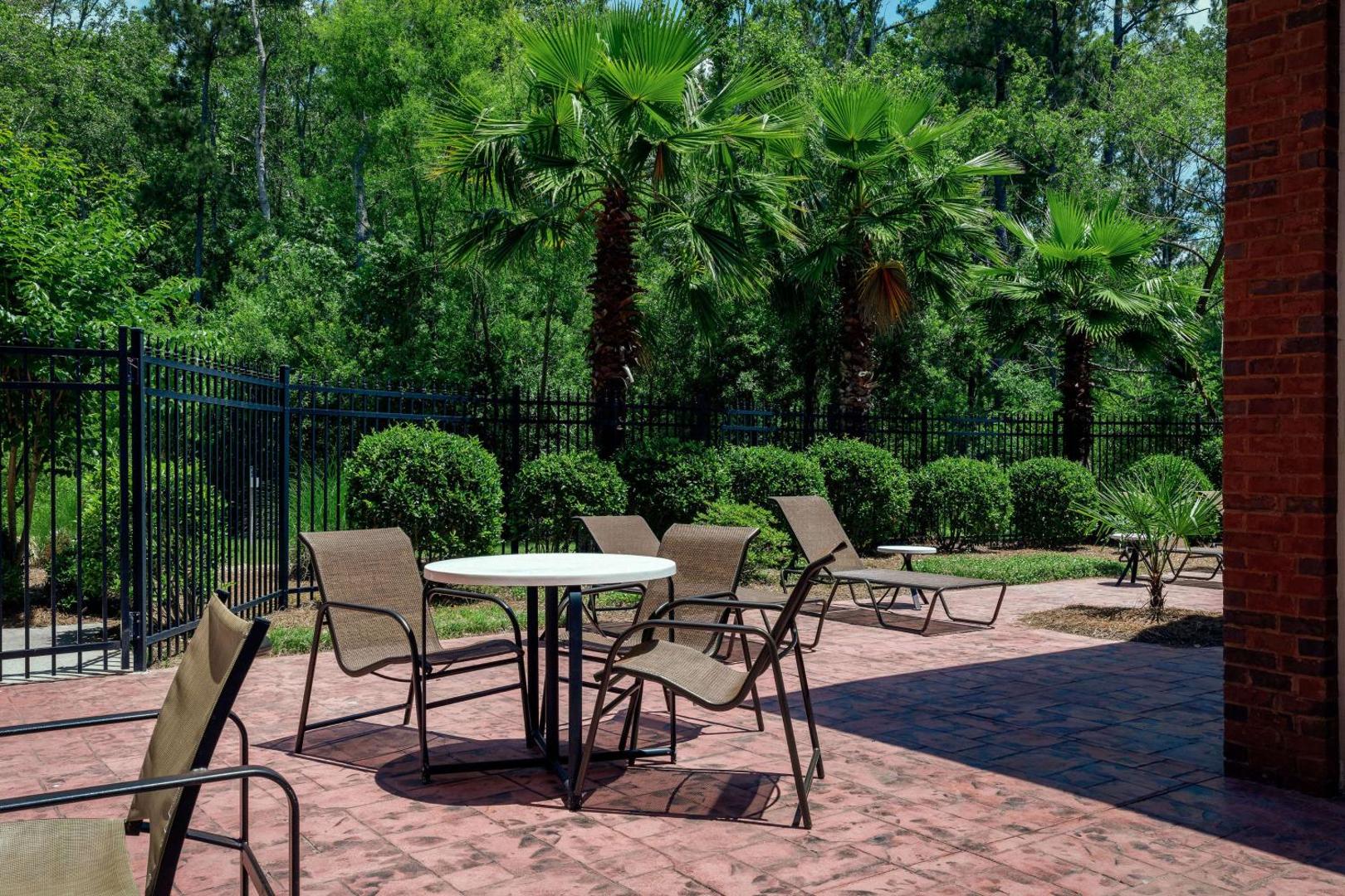 DoubleTree by Hilton Hotel Savannah Airport DoubleTree by Hilton Hotel Savannah Airport