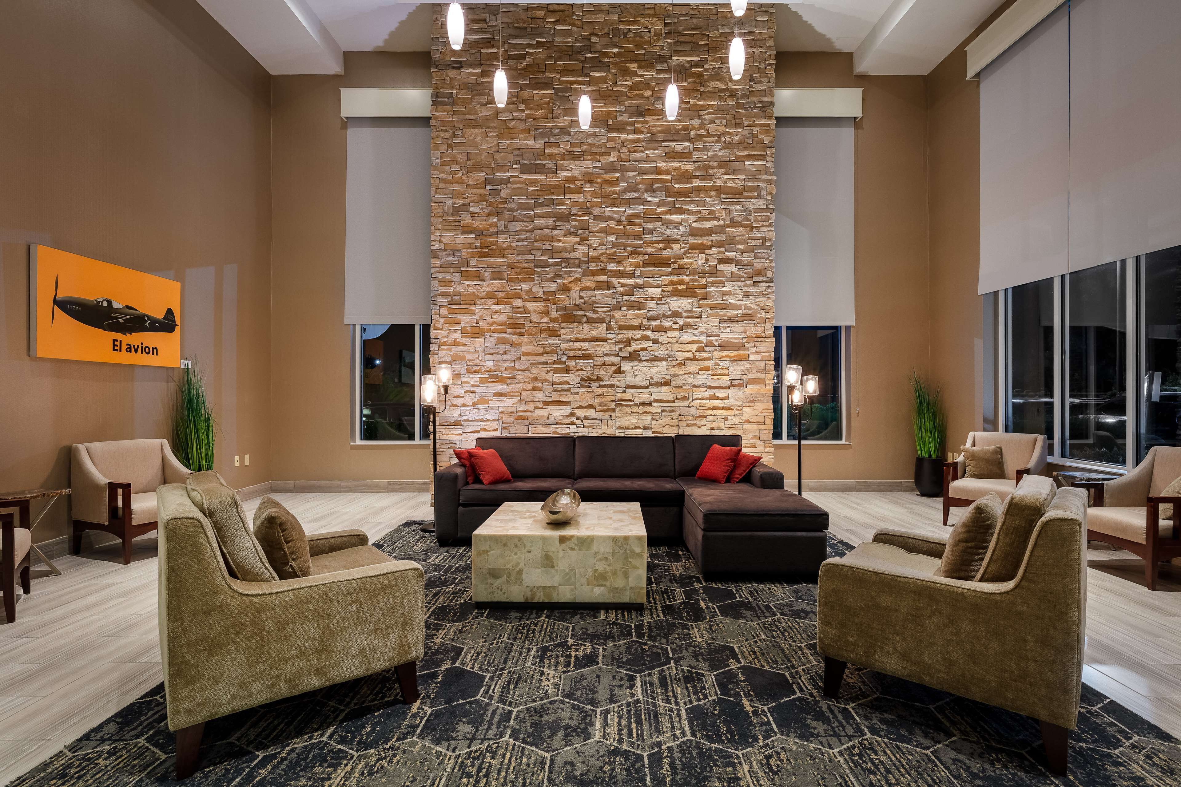 DoubleTree by Hilton Hotel Savannah Airport DoubleTree by Hilton Hotel Savannah Airport