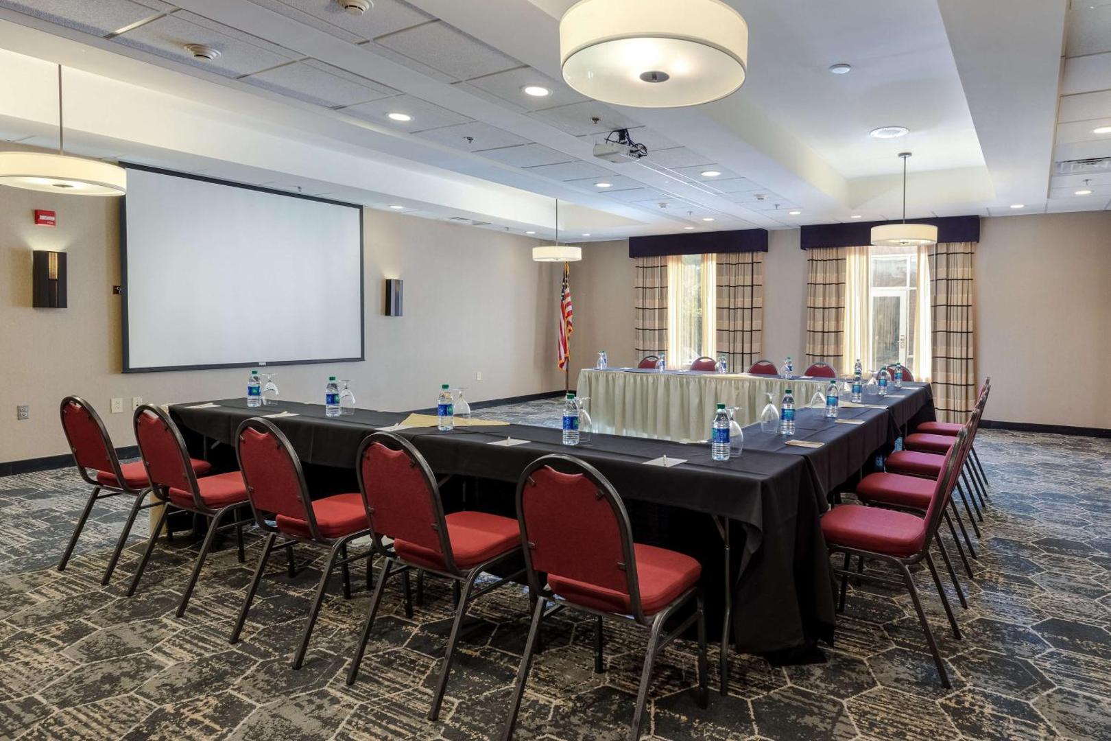 DoubleTree by Hilton Hotel Savannah Airport DoubleTree by Hilton Hotel Savannah Airport