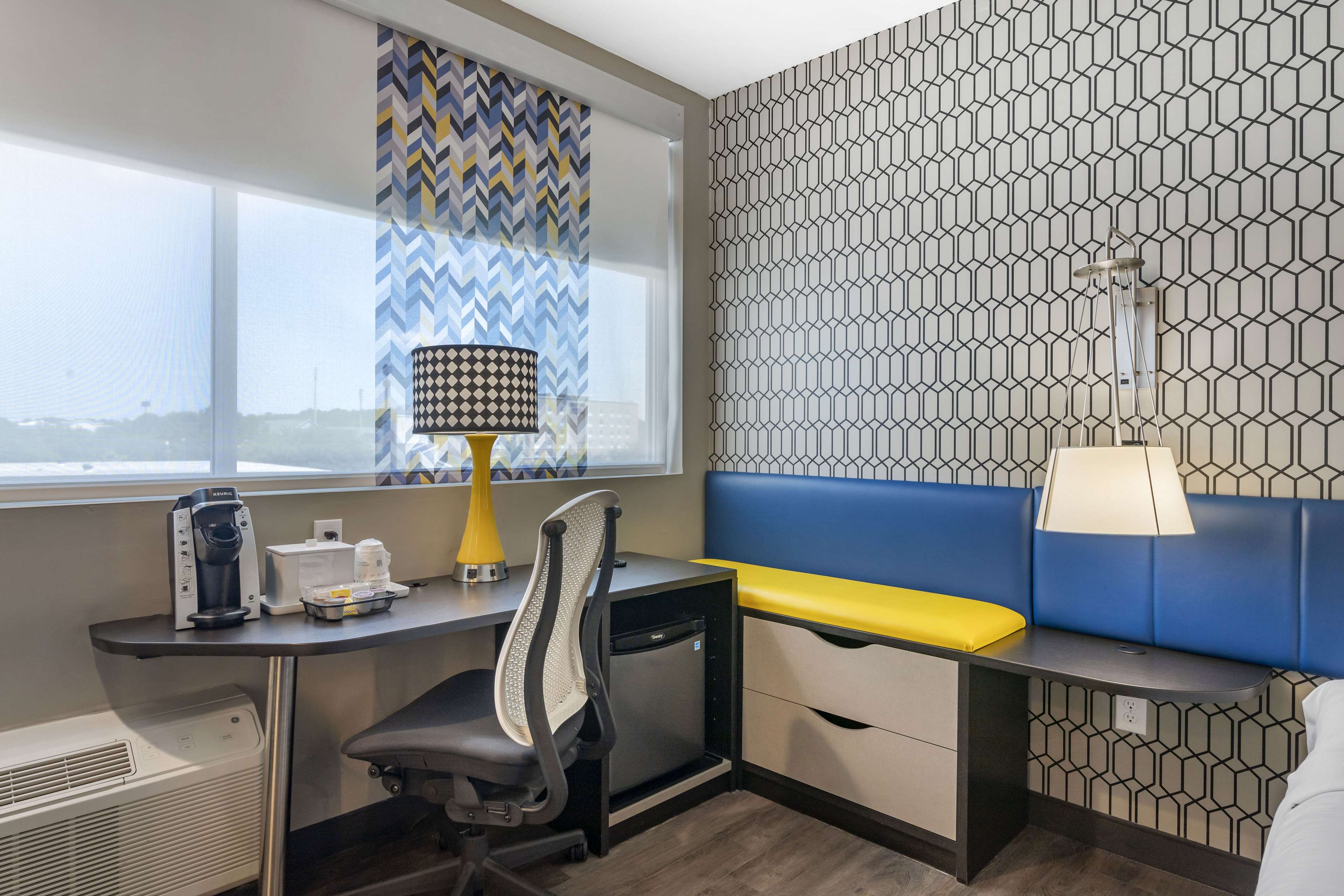 GLo Best Western Savannah-Gateway I-95