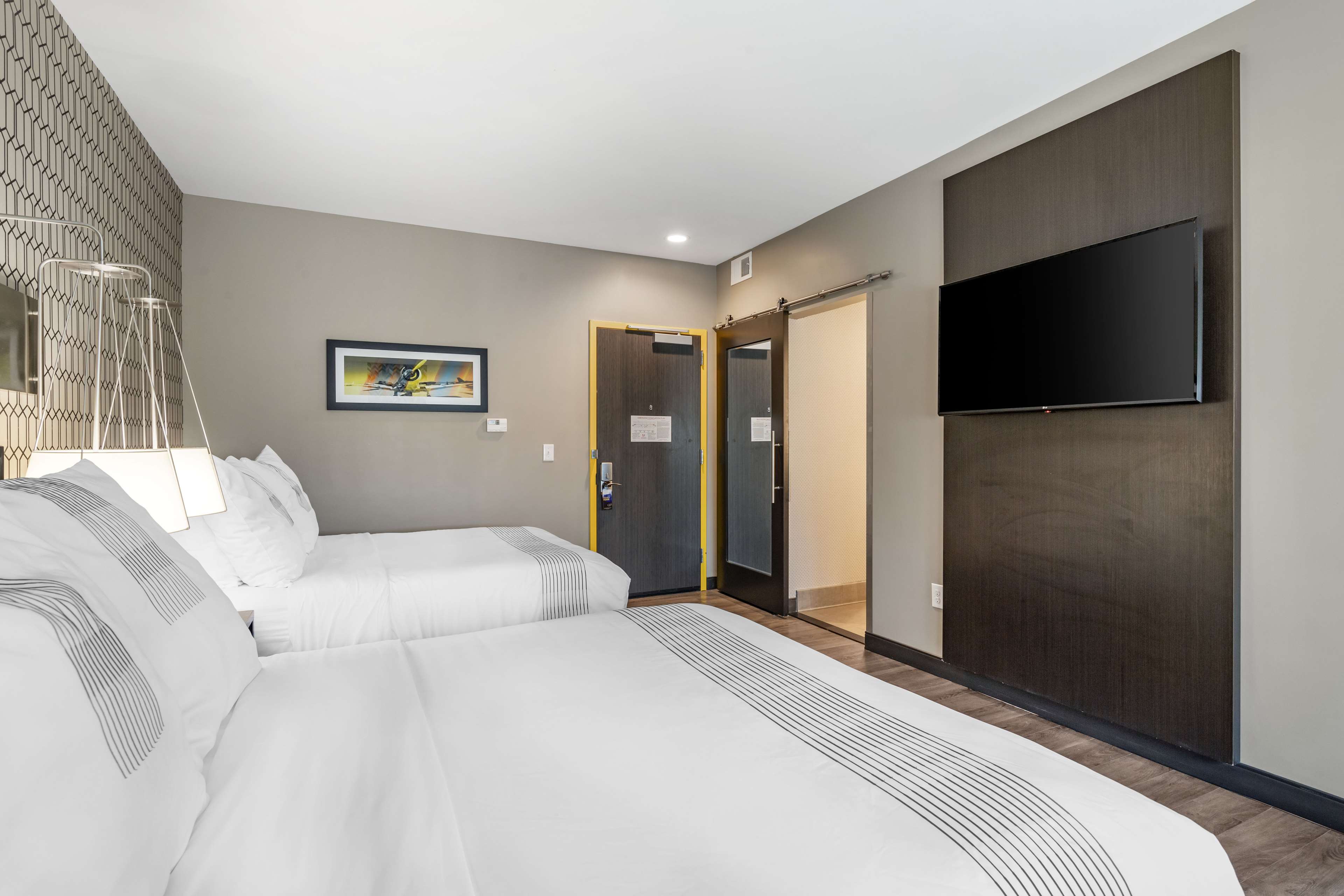 GLo Best Western Savannah-Gateway I-95