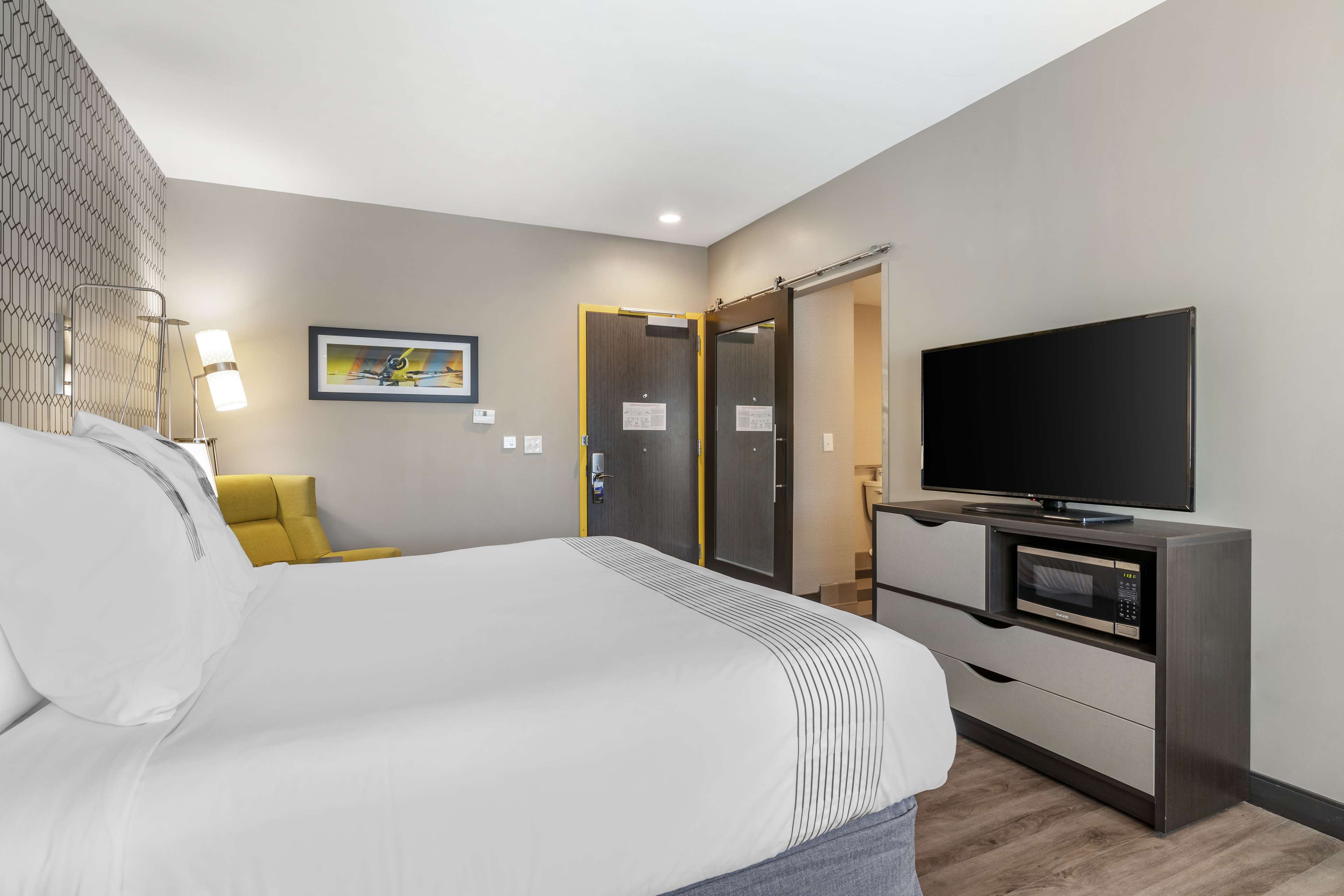 GLo Best Western Savannah-Gateway I-95