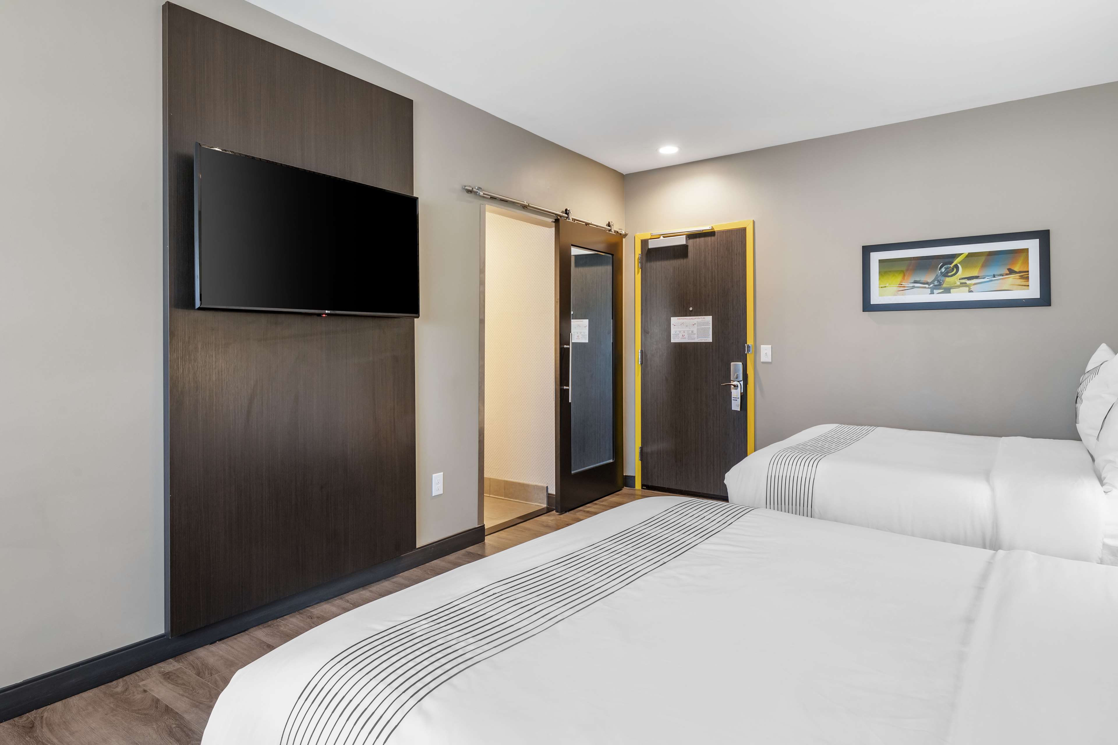 GLo Best Western Savannah-Gateway I-95