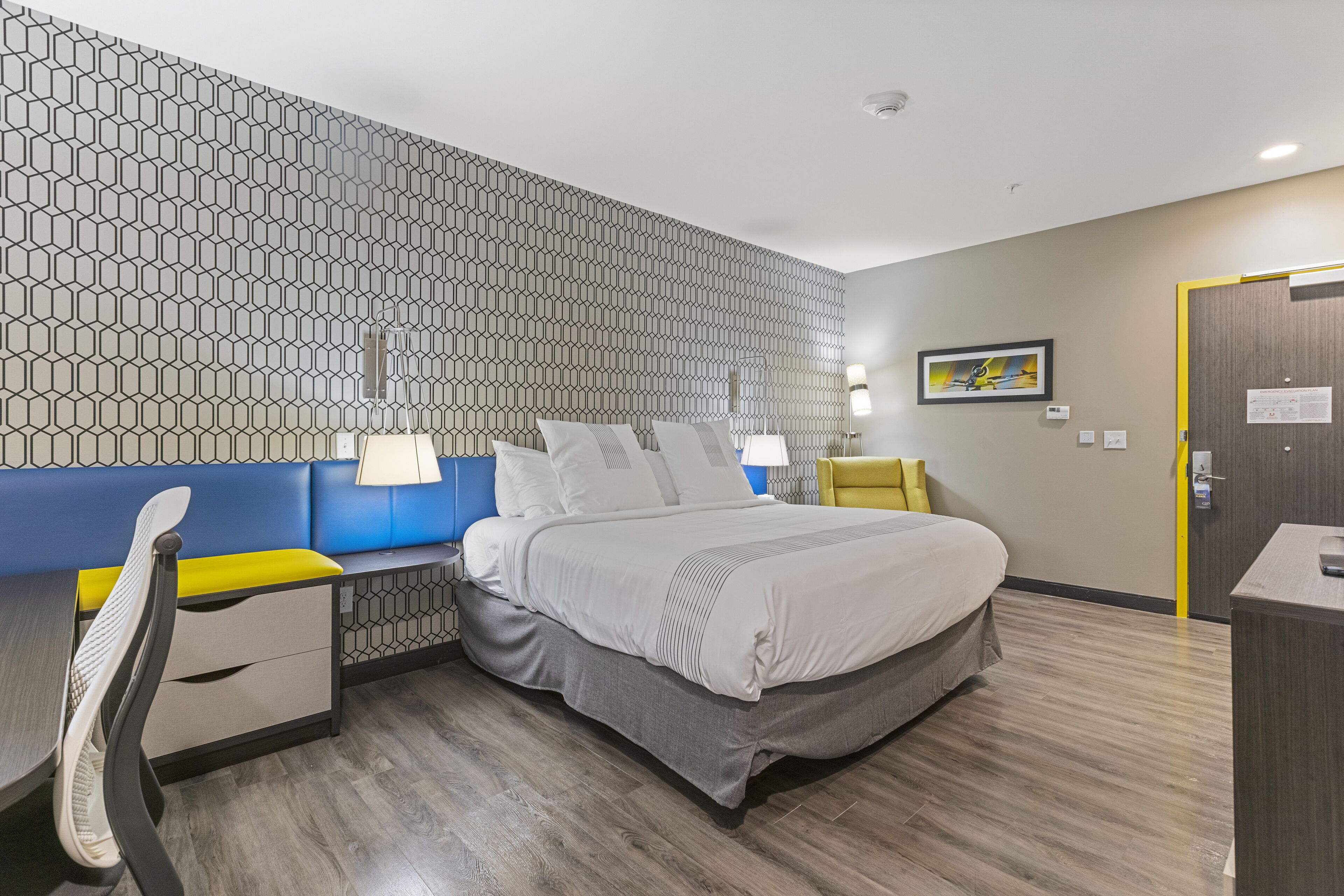 GLo Best Western Savannah-Gateway I-95