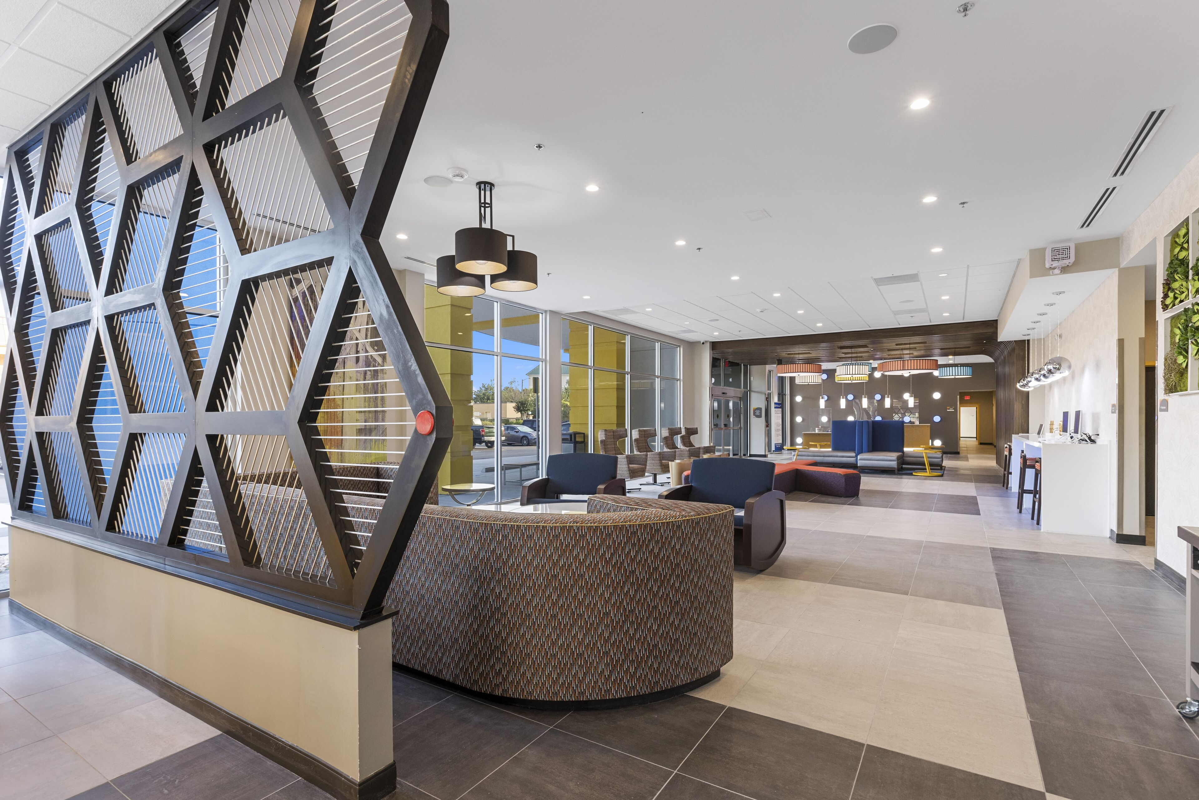 GLo Best Western Savannah-Gateway I-95