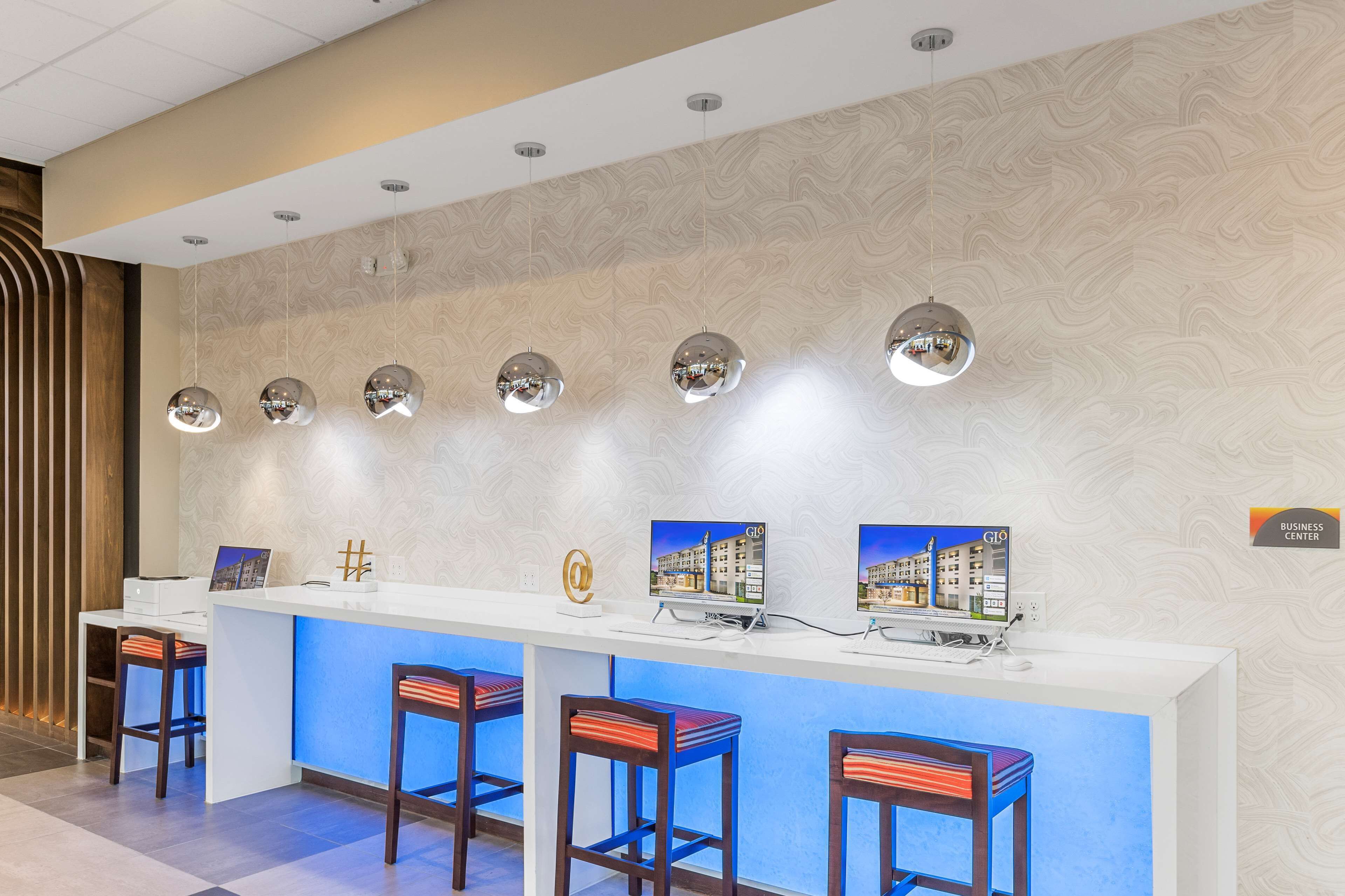 GLo Best Western Savannah-Gateway I-95