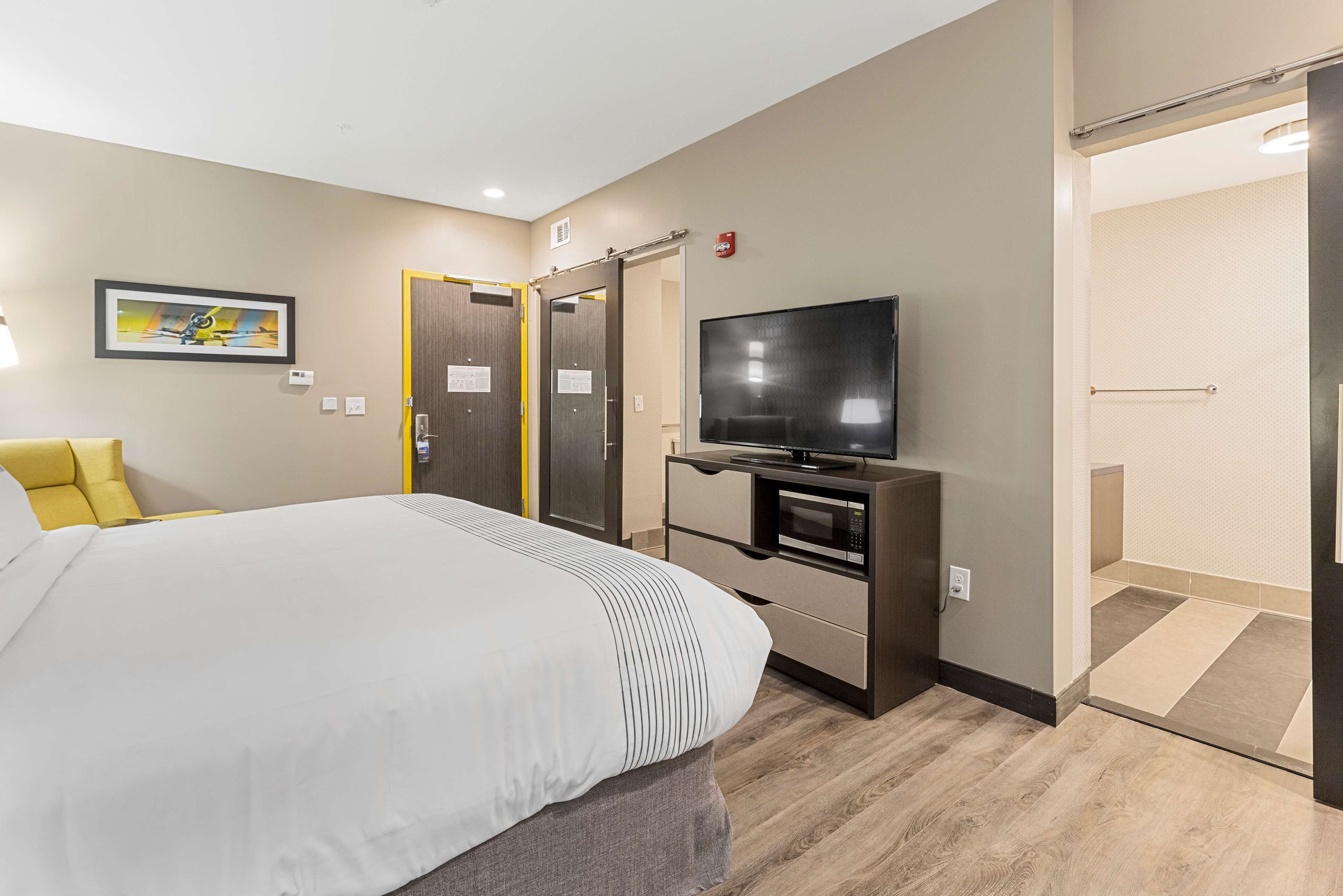 GLo Best Western Savannah-Gateway I-95