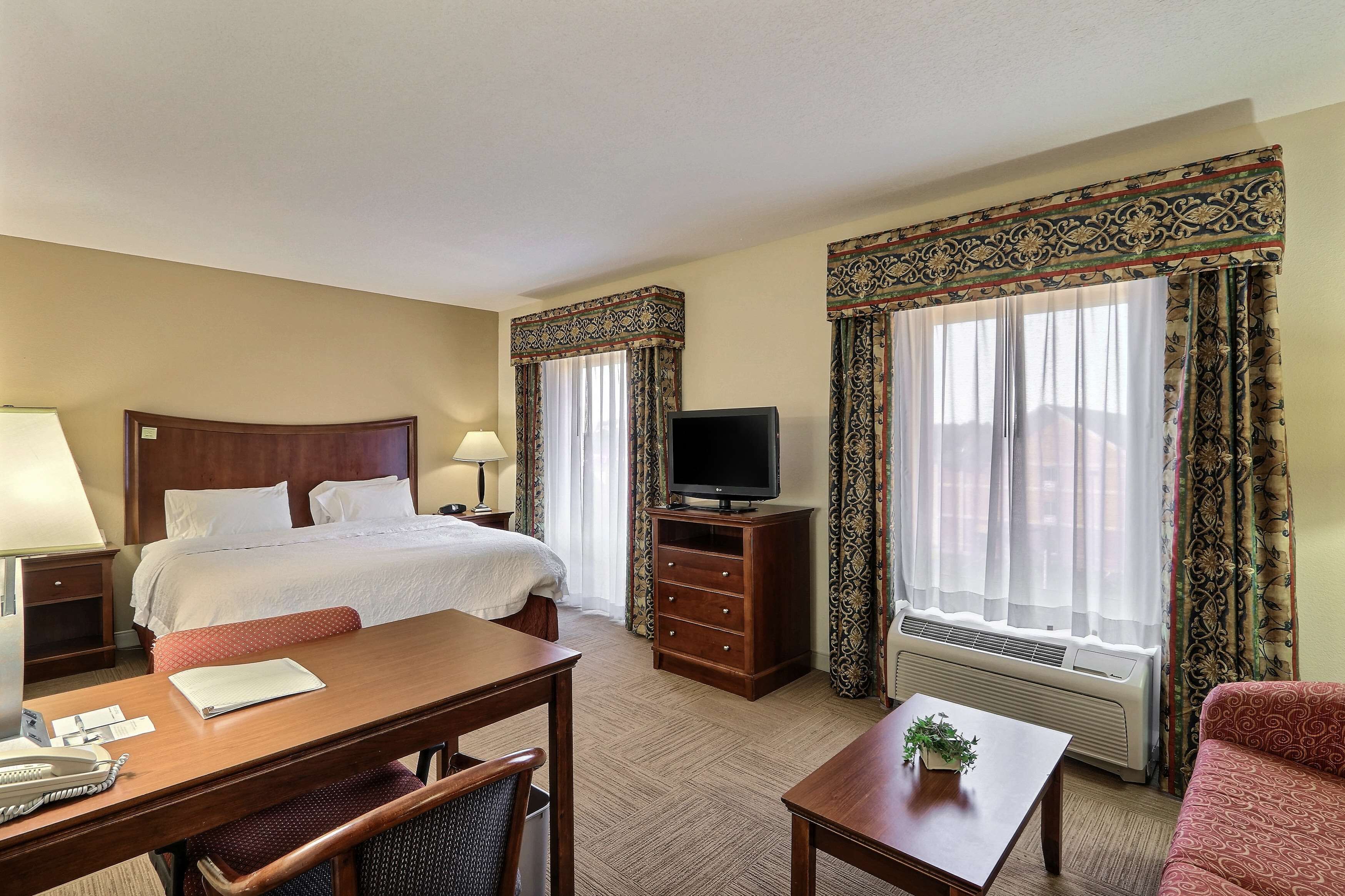 Hampton Inn & Suites Savannah I-95 South/Gateway Hampton Inn & Suites Savannah I-95 South/Gateway