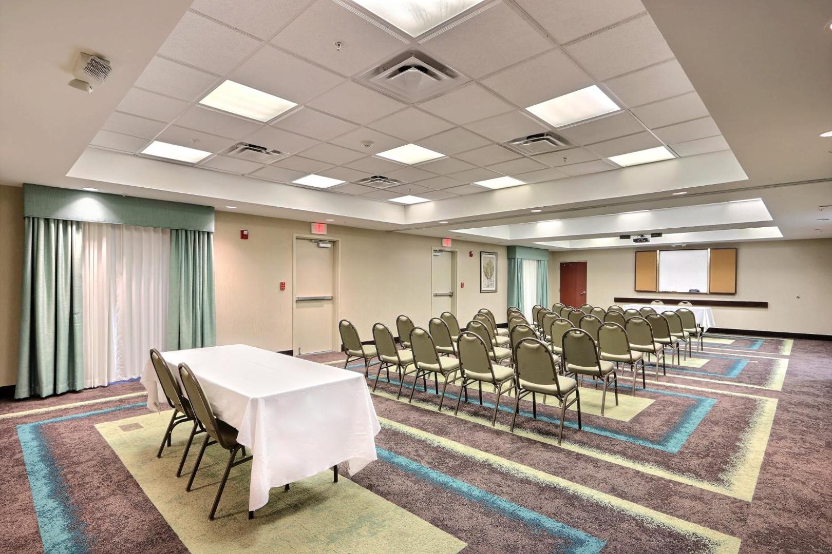 Hampton Inn & Suites Savannah I-95 South/Gateway Hampton Inn & Suites Savannah I-95 South/Gateway
