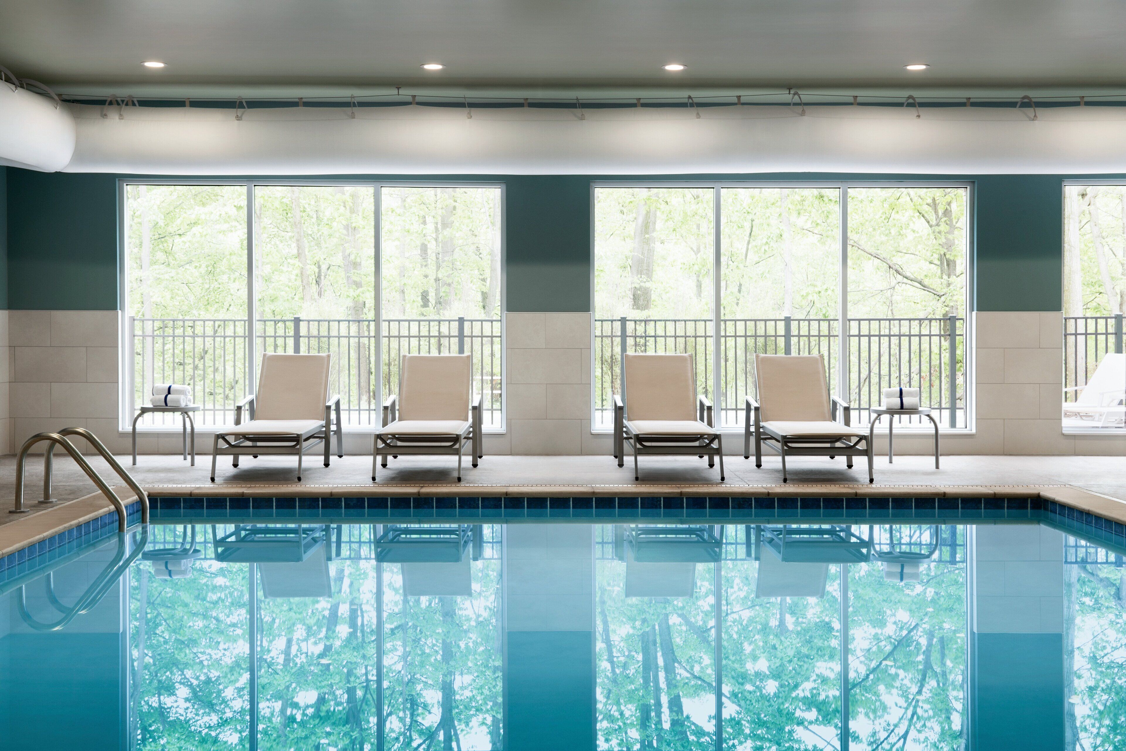 Holiday Inn Express & Suites Savannah W - Chatham Parkway Holiday Inn Express & Suites Savannah W - Chatham Parkway