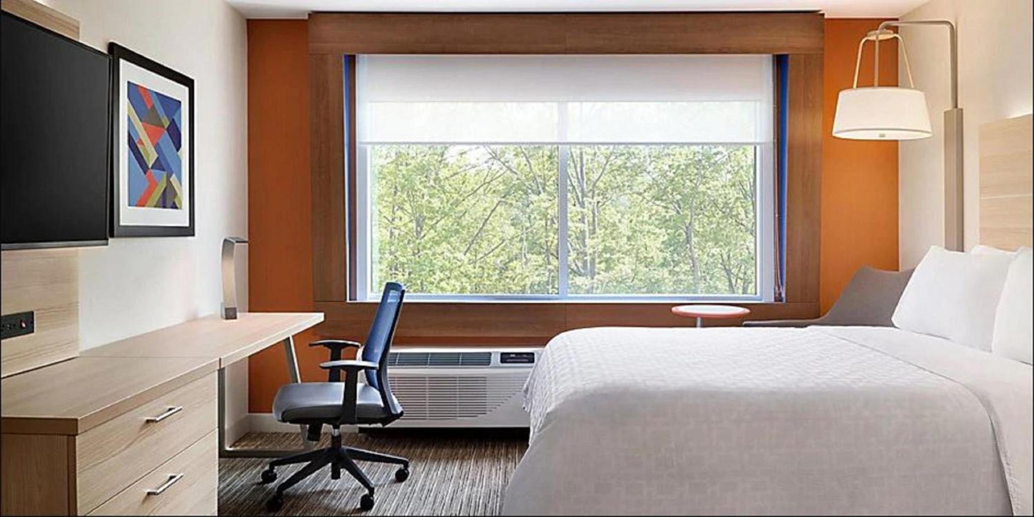 Holiday Inn Express & Suites Savannah W - Chatham Parkway Holiday Inn Express & Suites Savannah W - Chatham Parkway