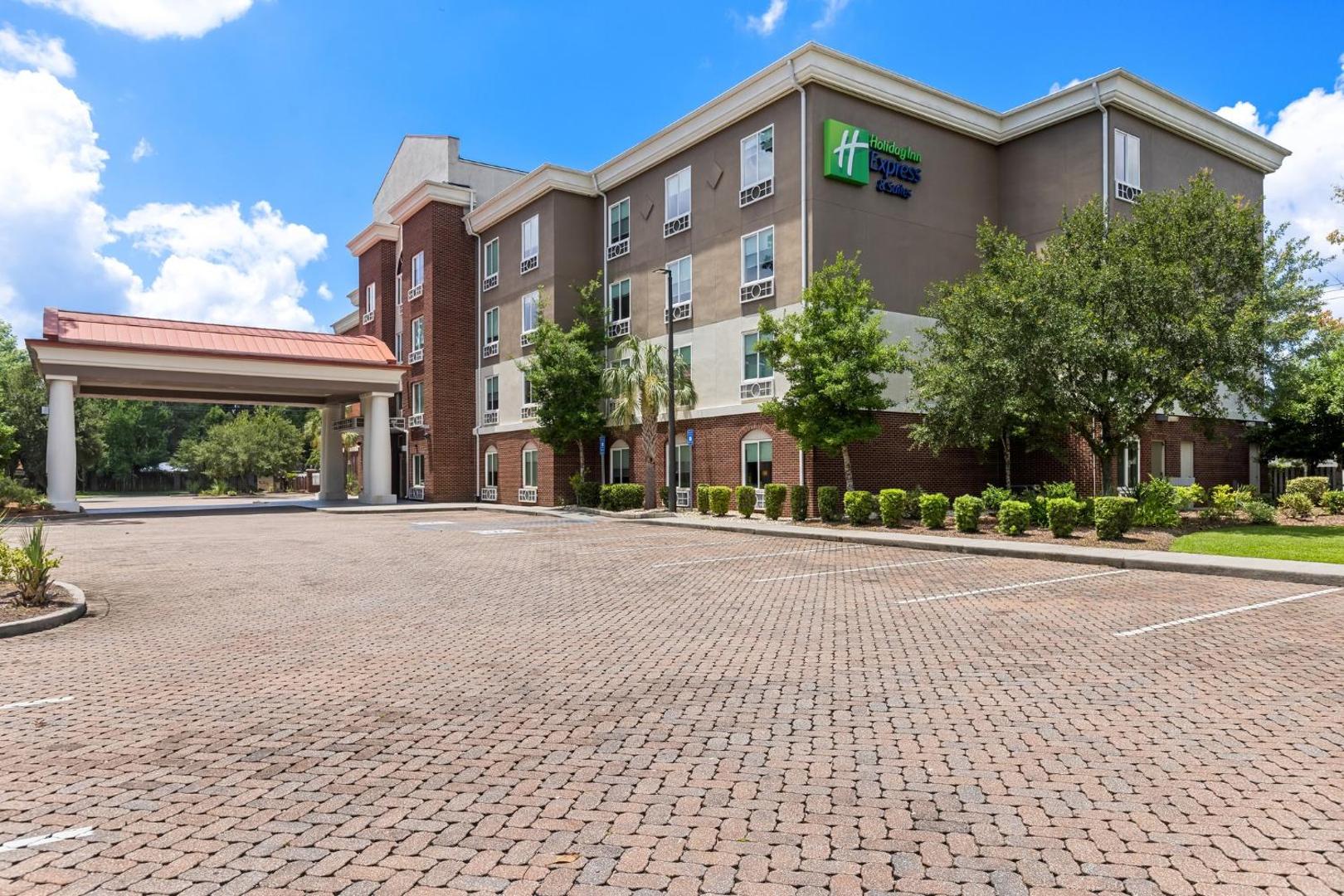 Holiday Inn Express Hotel & Suites Savannah - Midtown Holiday Inn Express Hotel & Suites Savannah - Midtown