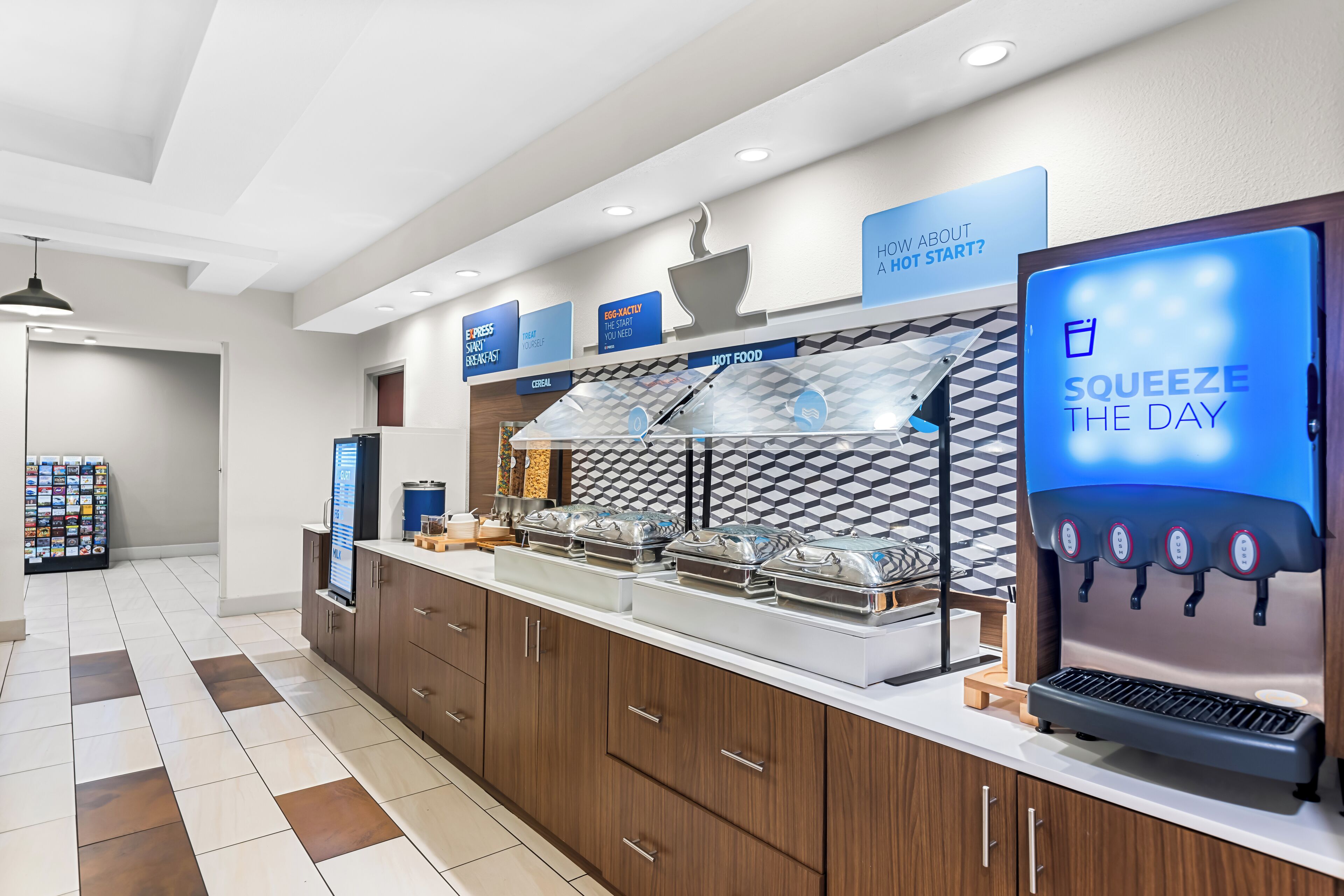 Holiday Inn Express Hotel & Suites Savannah - Midtown Holiday Inn Express Hotel & Suites Savannah - Midtown