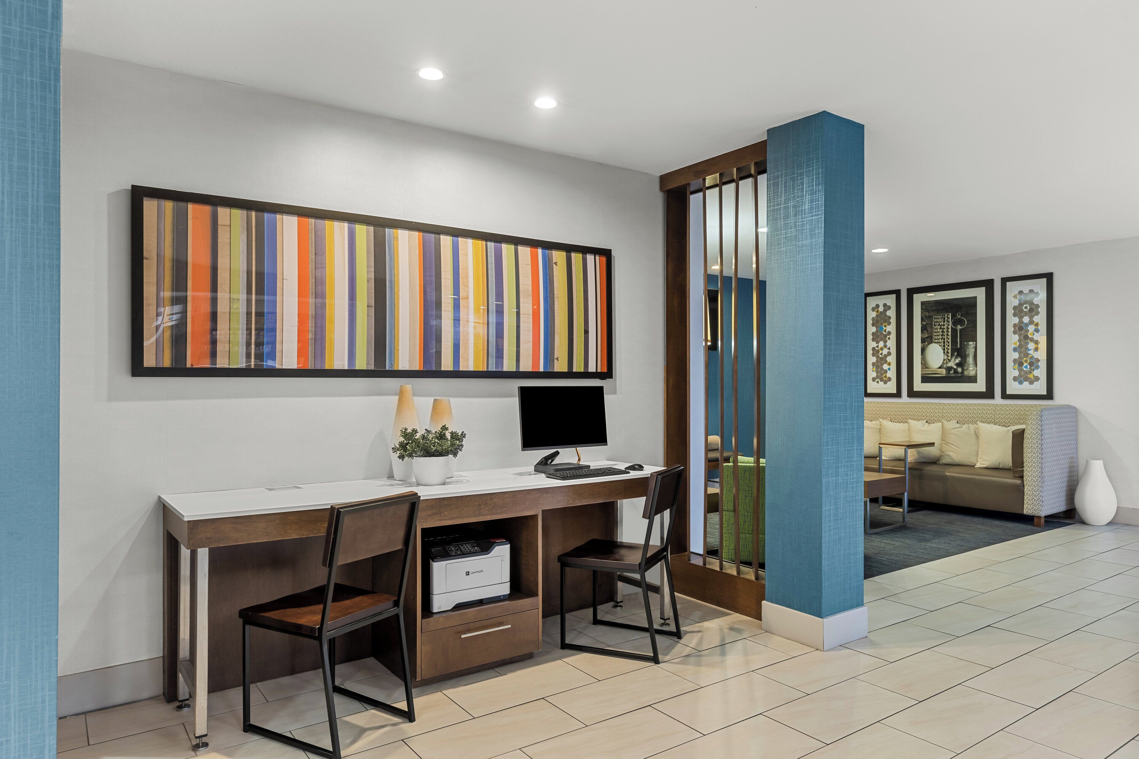 Holiday Inn Express Hotel & Suites Savannah - Midtown Holiday Inn Express Hotel & Suites Savannah - Midtown