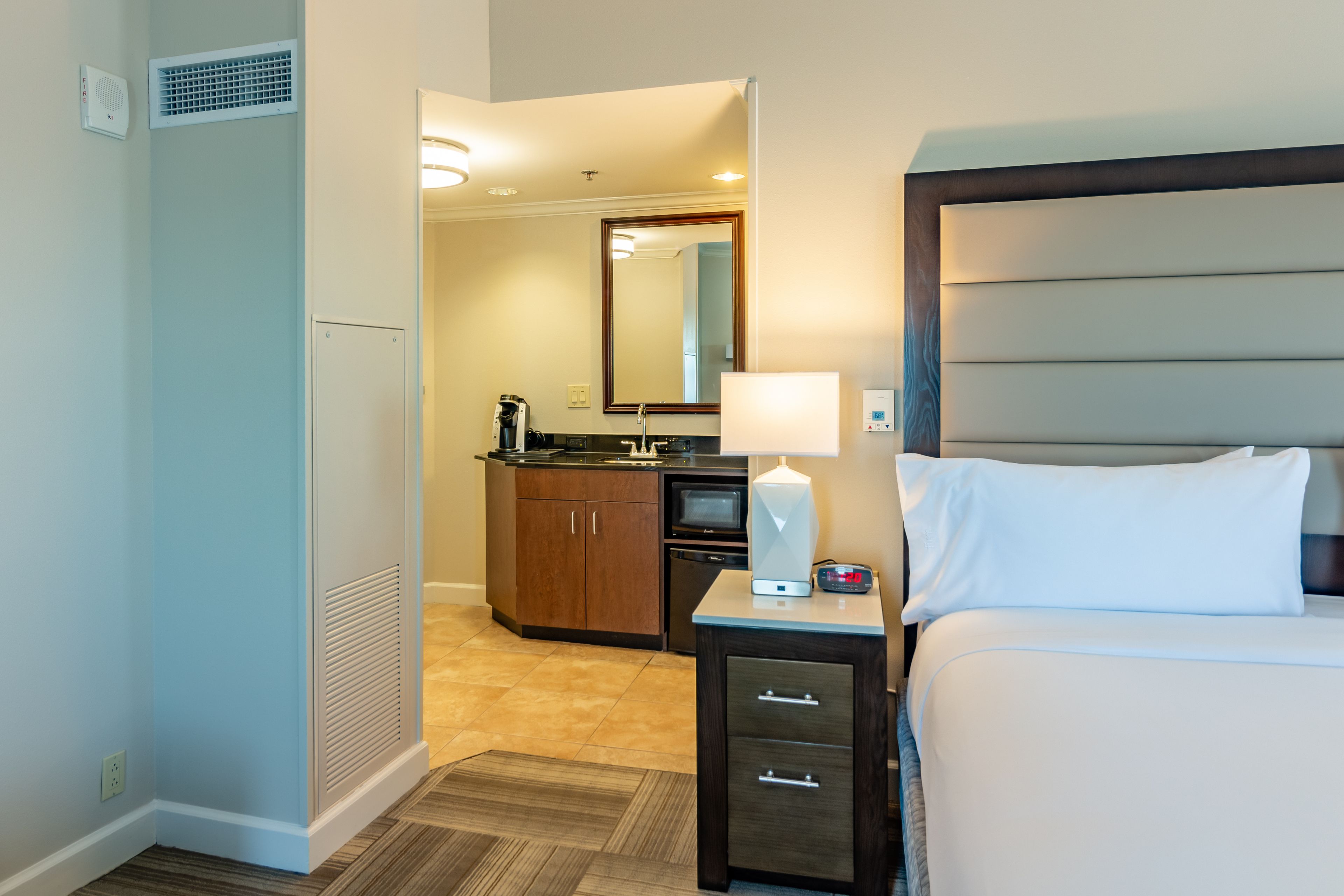 Holiday Inn Express Savannah-Historic District Holiday Inn Express Savannah-Historic District