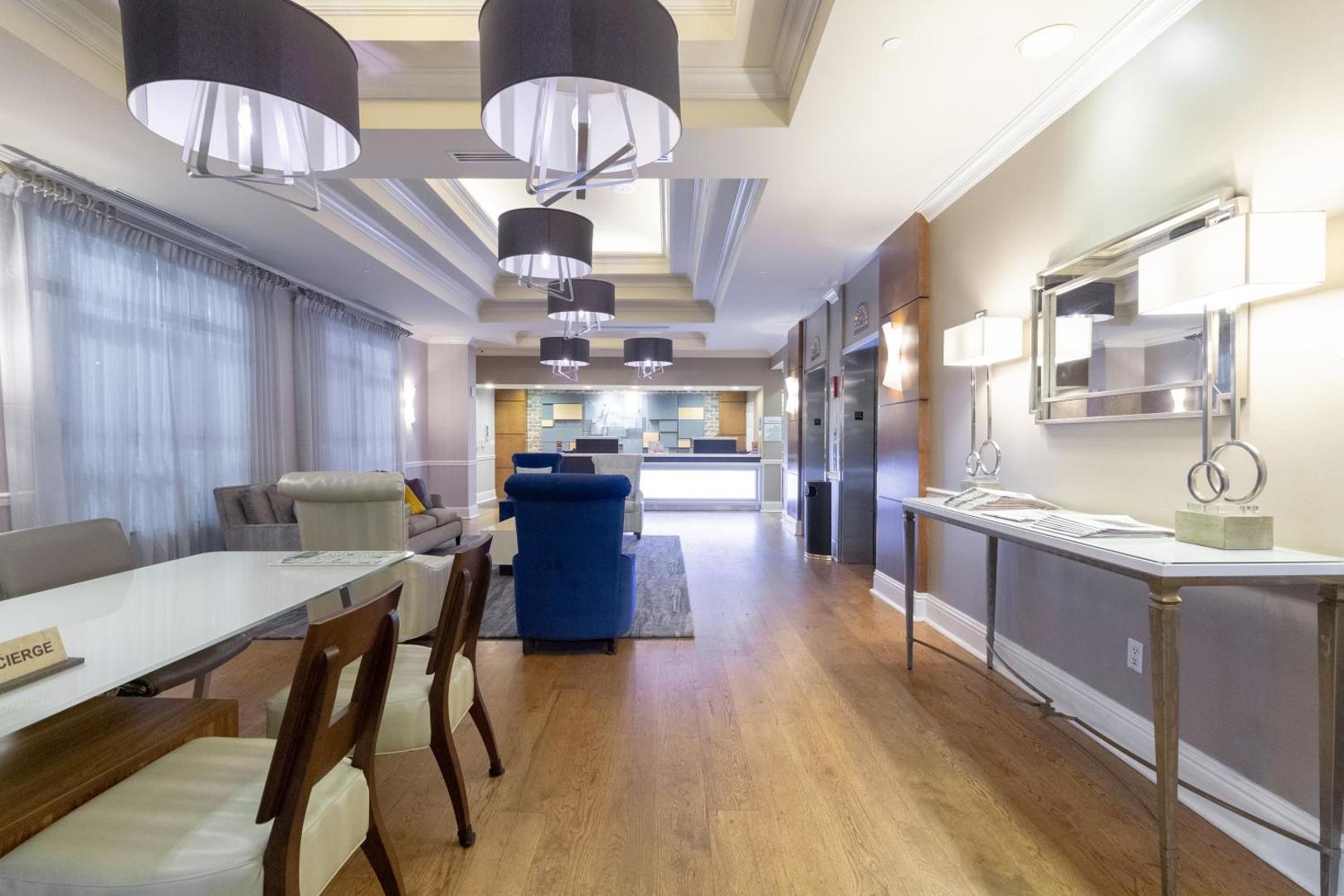 Holiday Inn Express Savannah-Historic District Holiday Inn Express Savannah-Historic District